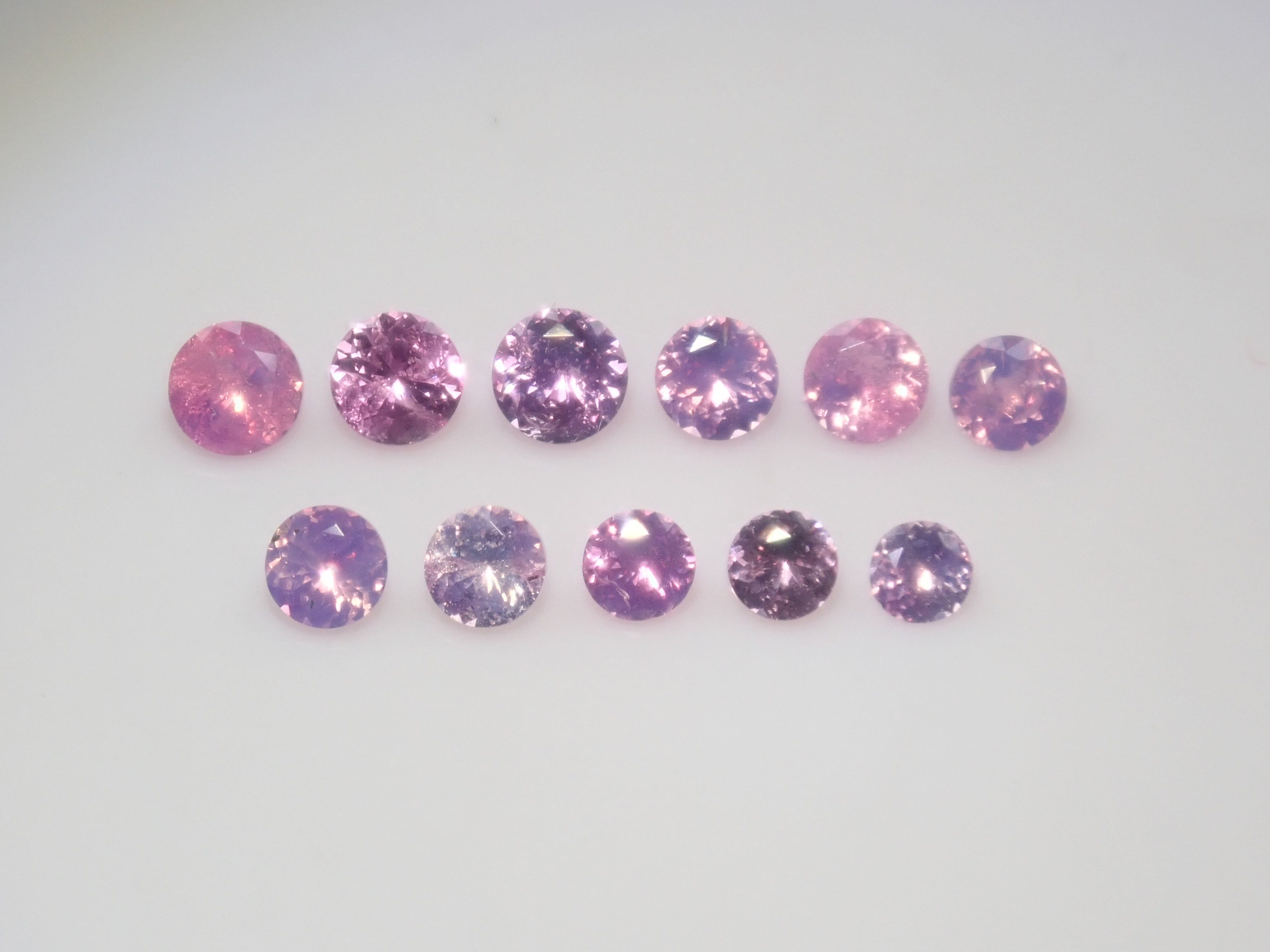 【9/15 22時販売】《限定11石》ベトナム産シルキーピンクサファイア1石ルース（2.0-2.5mm,インクル多め）《複数購入割引有》