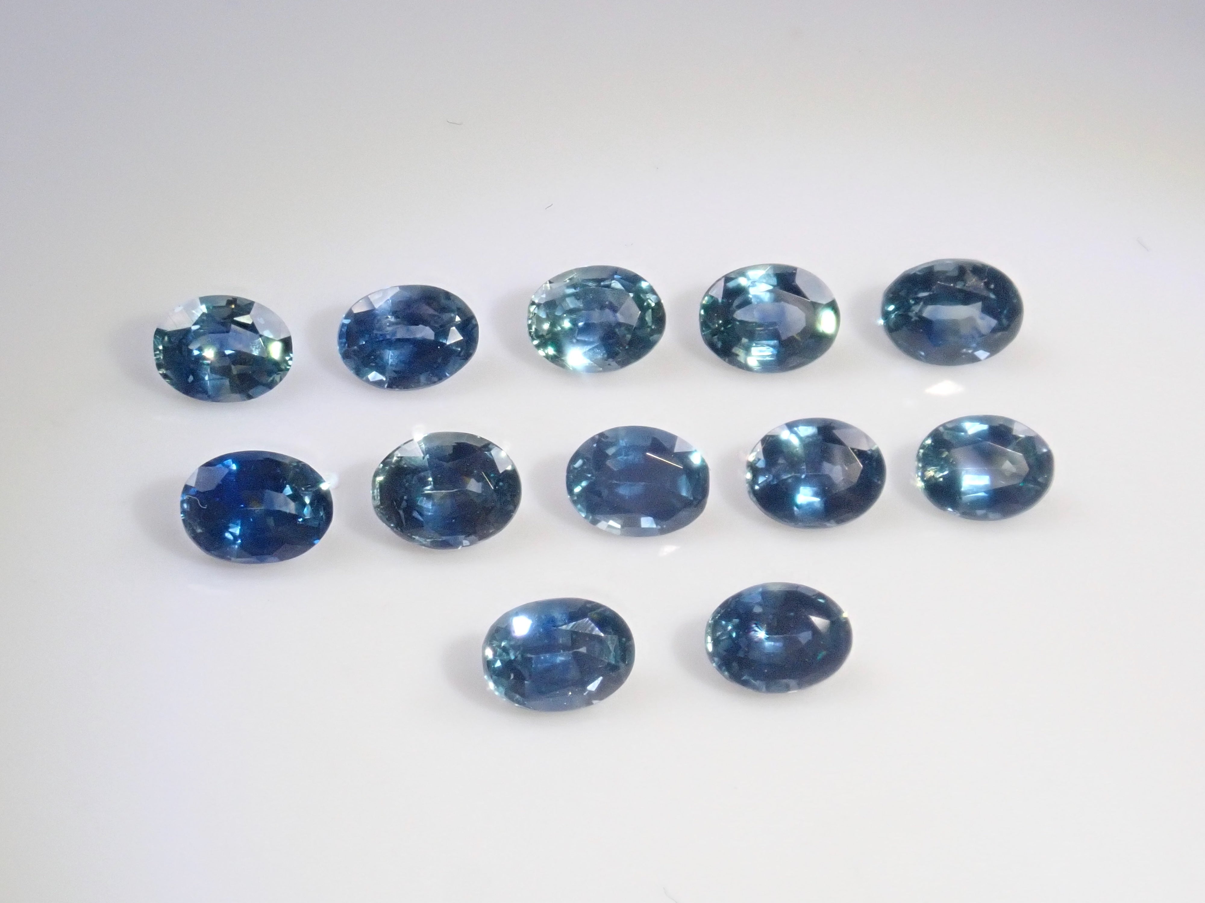 Limited to 12 stones Sapphire Gacha💎 Montana sapphire 1 loose stone (green-blue, 3 x 4 mm) Multiple purchase discounts available 