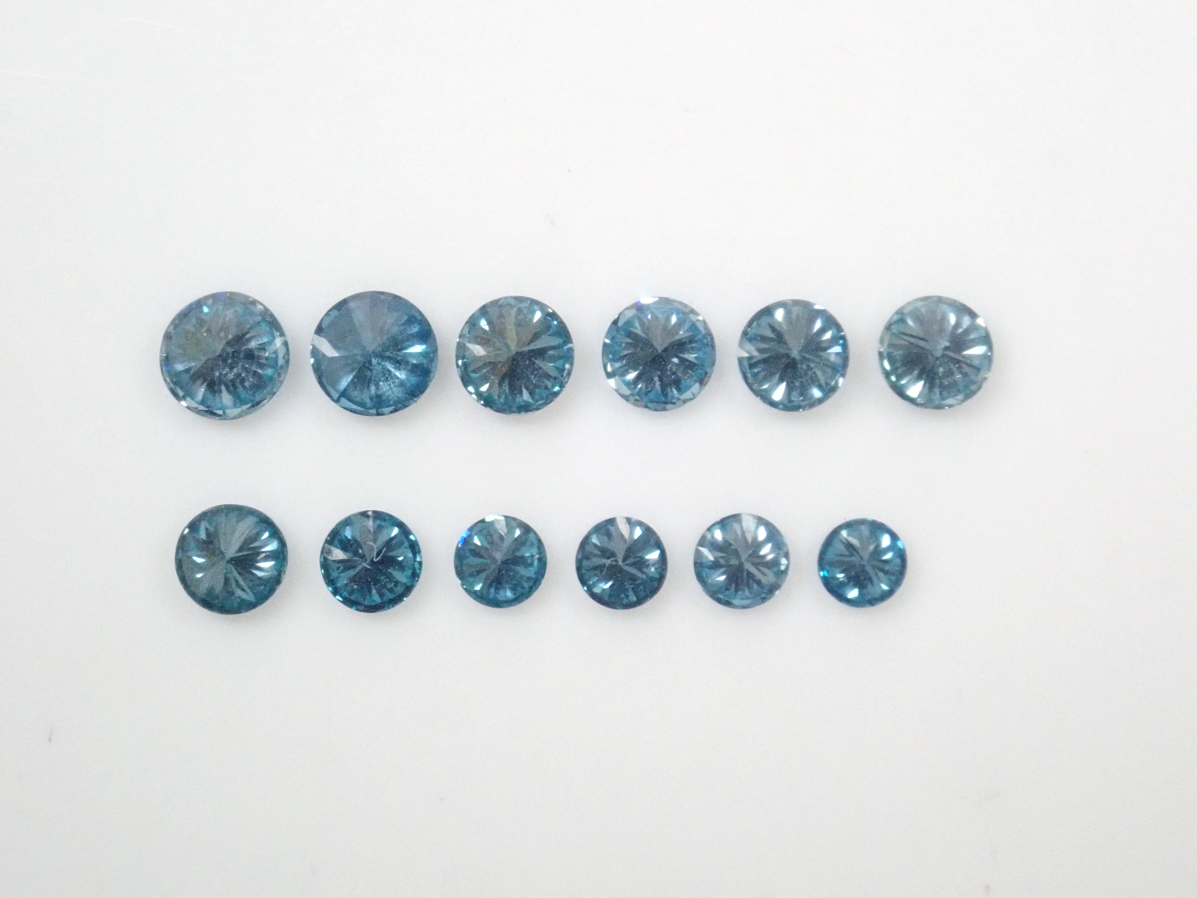 [On sale at 10pm on 2/22] {Limited to 12 pieces} Diamond Gacha💎1 London Blue Diamond Loose (VS class equivalent, 2.0~3.2mm) {Multiple purchase discounts available}