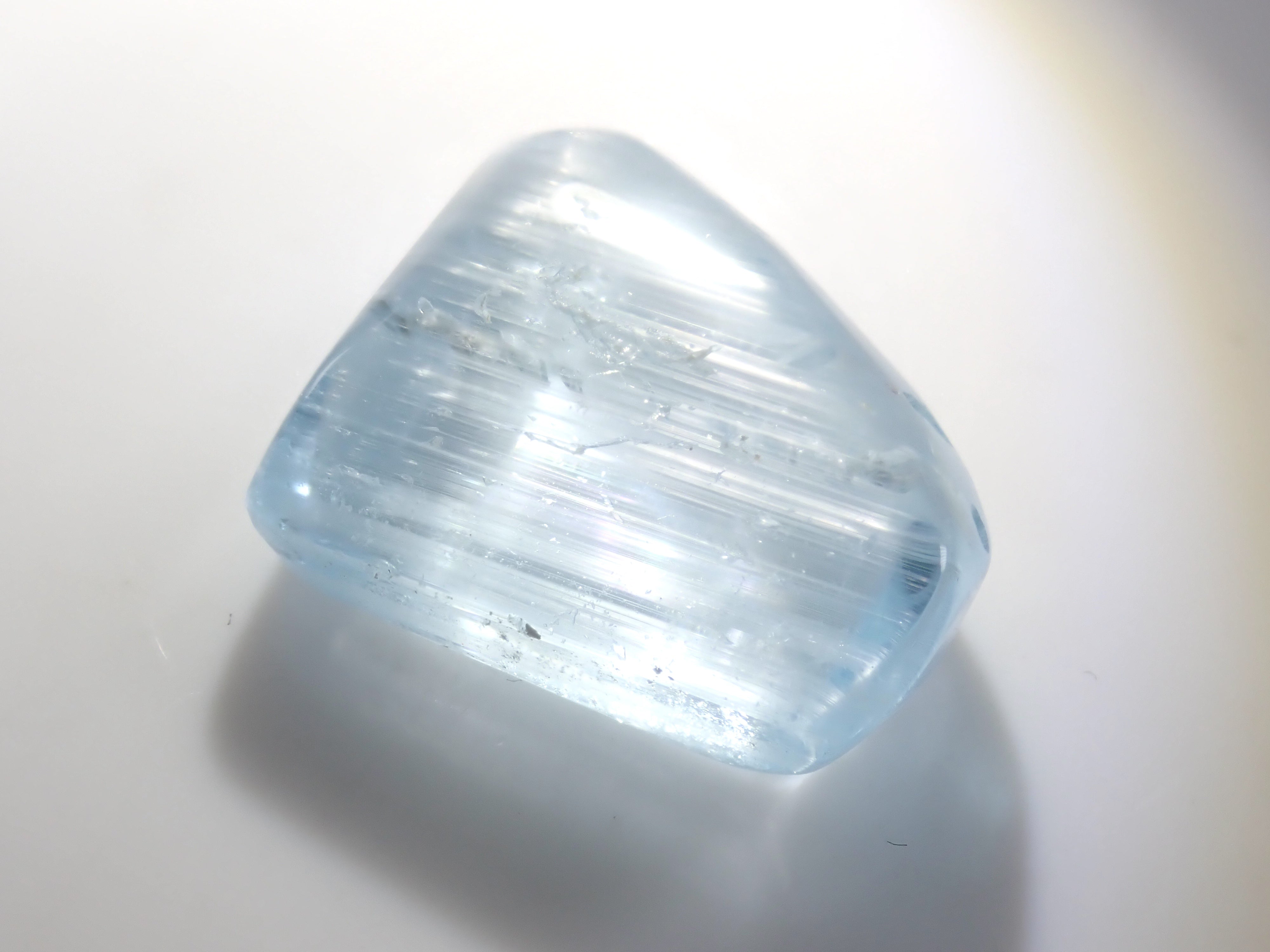 【6/6 22時販売】《限定6石》ニードルインブルートパーズ1石ルース（平均16ct）0《複数購入割引有》