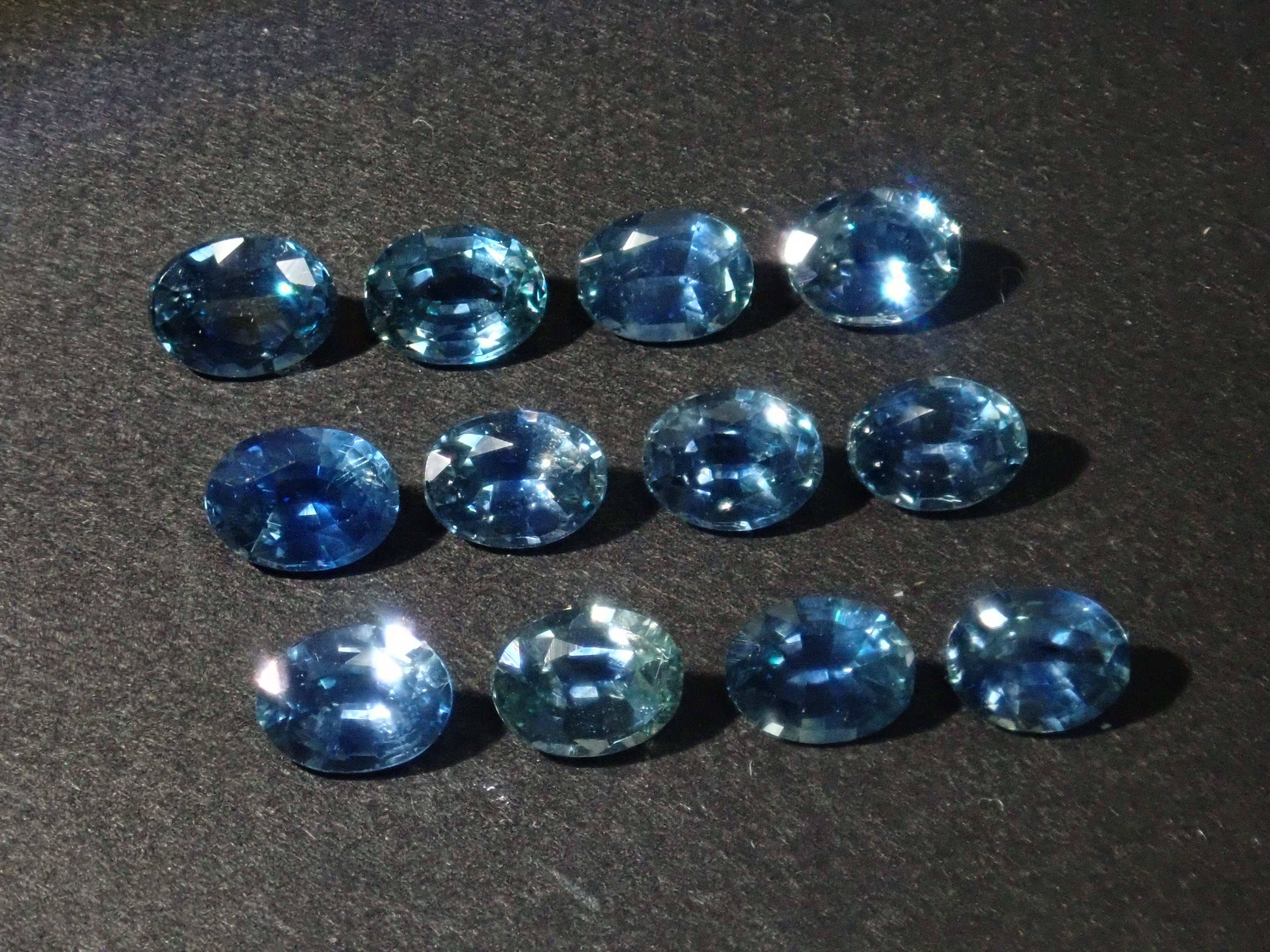 【限量12顆】藍寶石扭蛋💎蒙大拿藍寶石1顆散裝（綠藍色，3 x 4mm）【多買有折扣】 