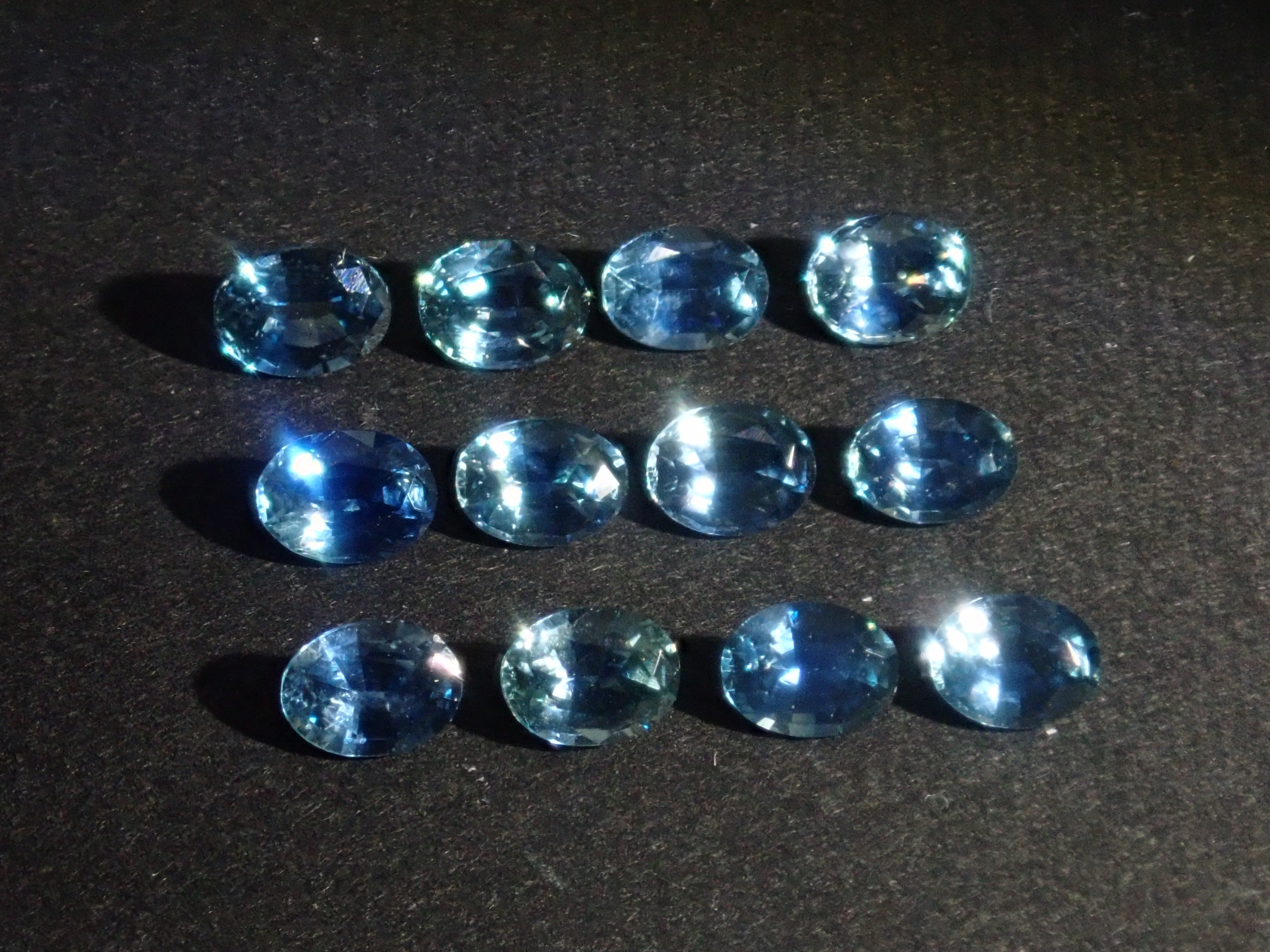 【限量12顆】藍寶石扭蛋💎蒙大拿藍寶石1顆散裝（綠藍色，3 x 4mm）【多買有折扣】 