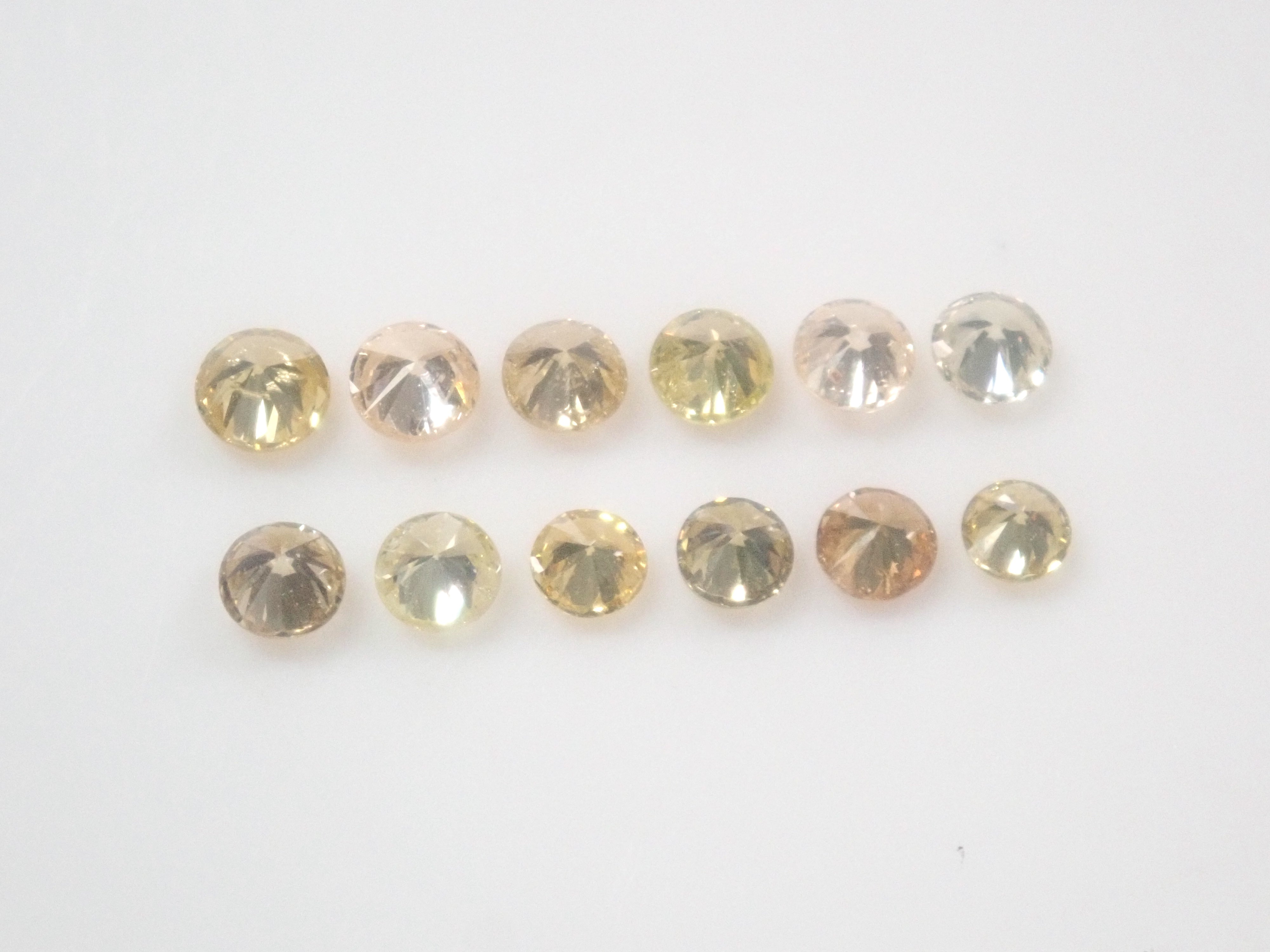 【7/26 22時販売】《限定16石》通常55,800円の0.706ct FANCY DEEP ORANGY YELLOW含むイエローダイヤガチャ《複数購入割引有》