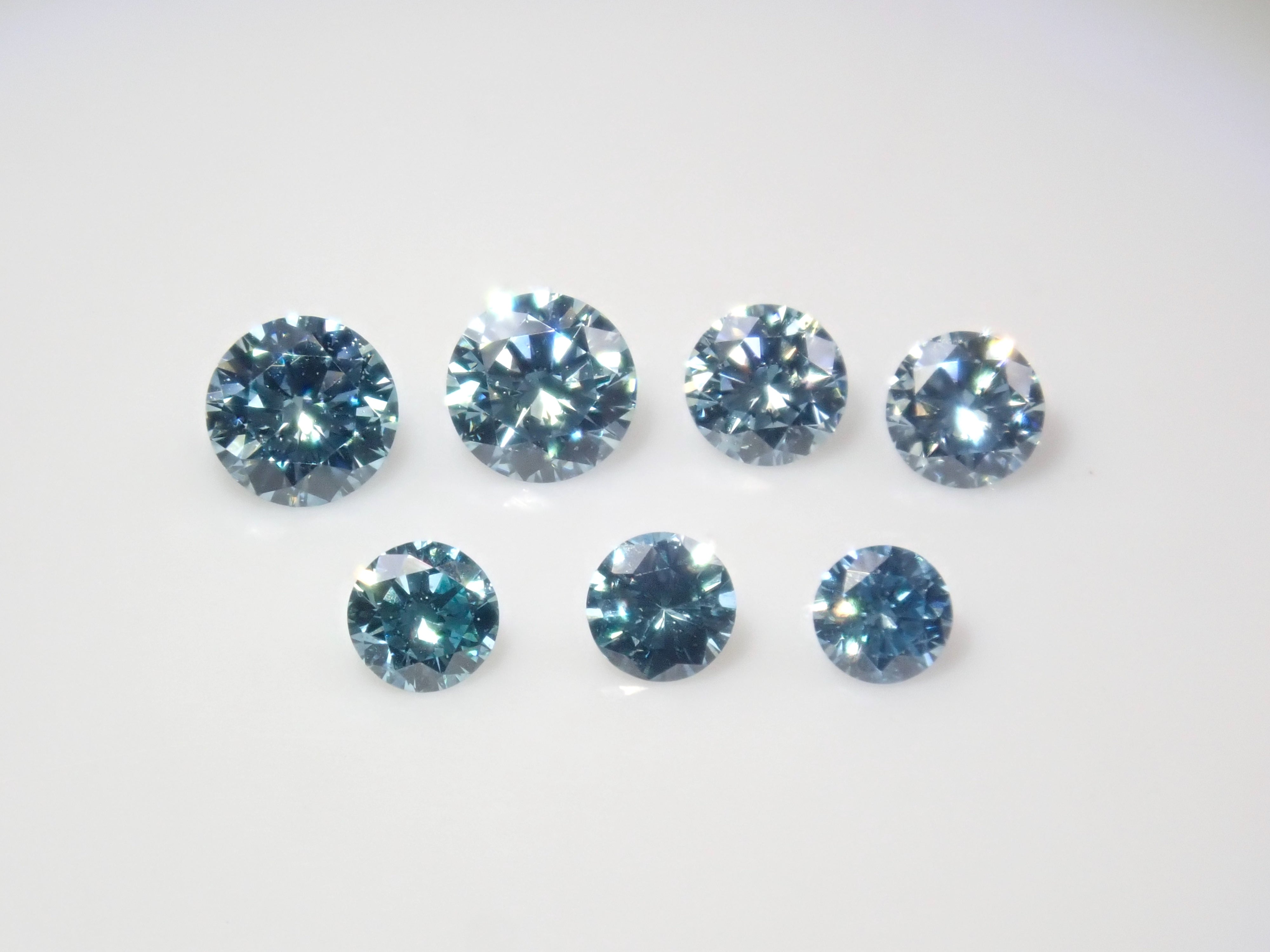 [On sale from 10pm on 2/24] {Limited to 7 stones} Diamond Gacha💎 Ice blue diamond (equivalent to VS-SI class, 2-2.7mm) 1 loose stone {Multiple purchase discounts available}