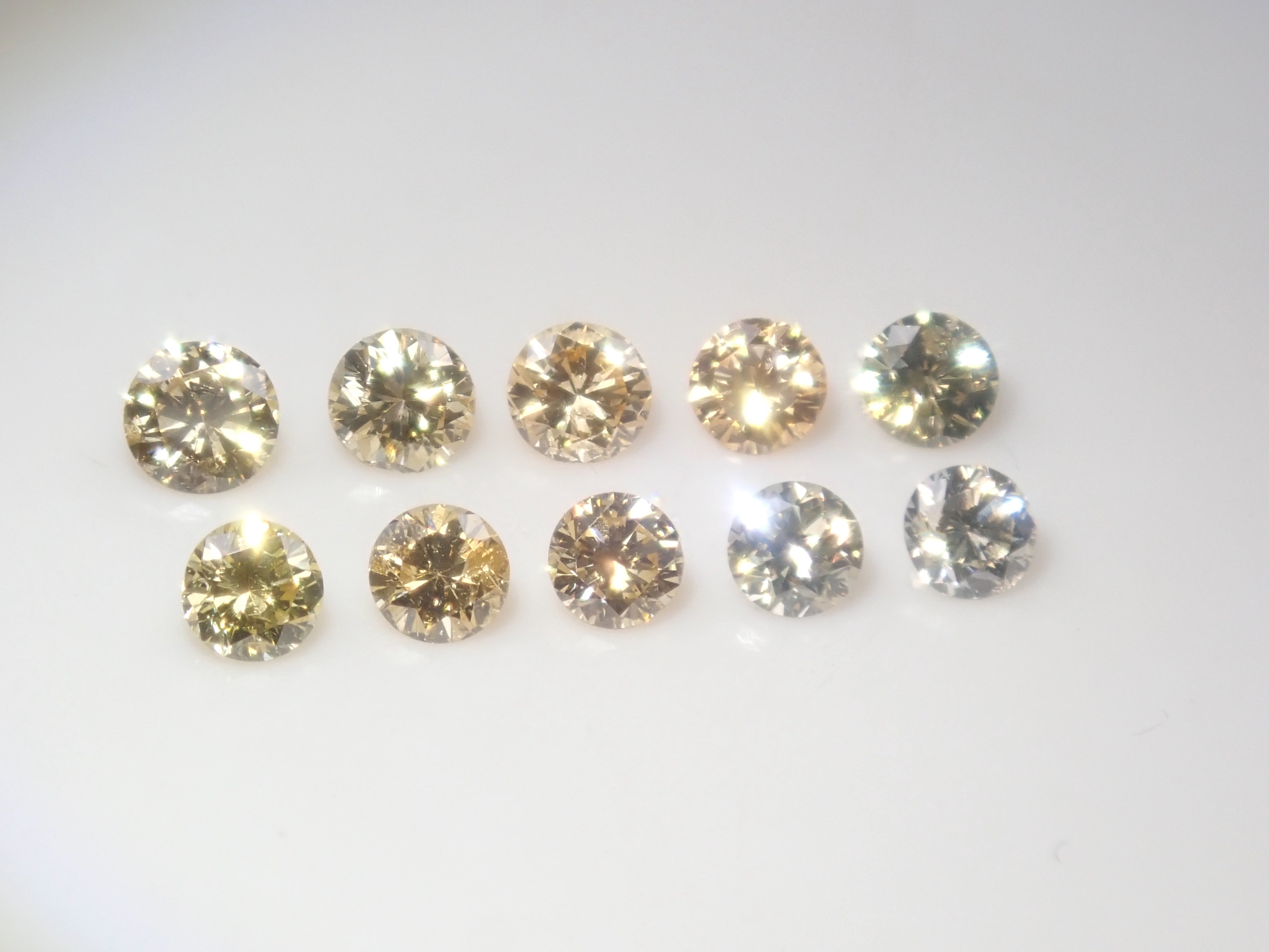 【1/25 22時販売】《限定13石》通常32,800円の0.16ct FANCY VIVIDカラー（中宝ソーティング付）も含む イエローダイヤモンドガチャ1石ルース《複数購入割引有》