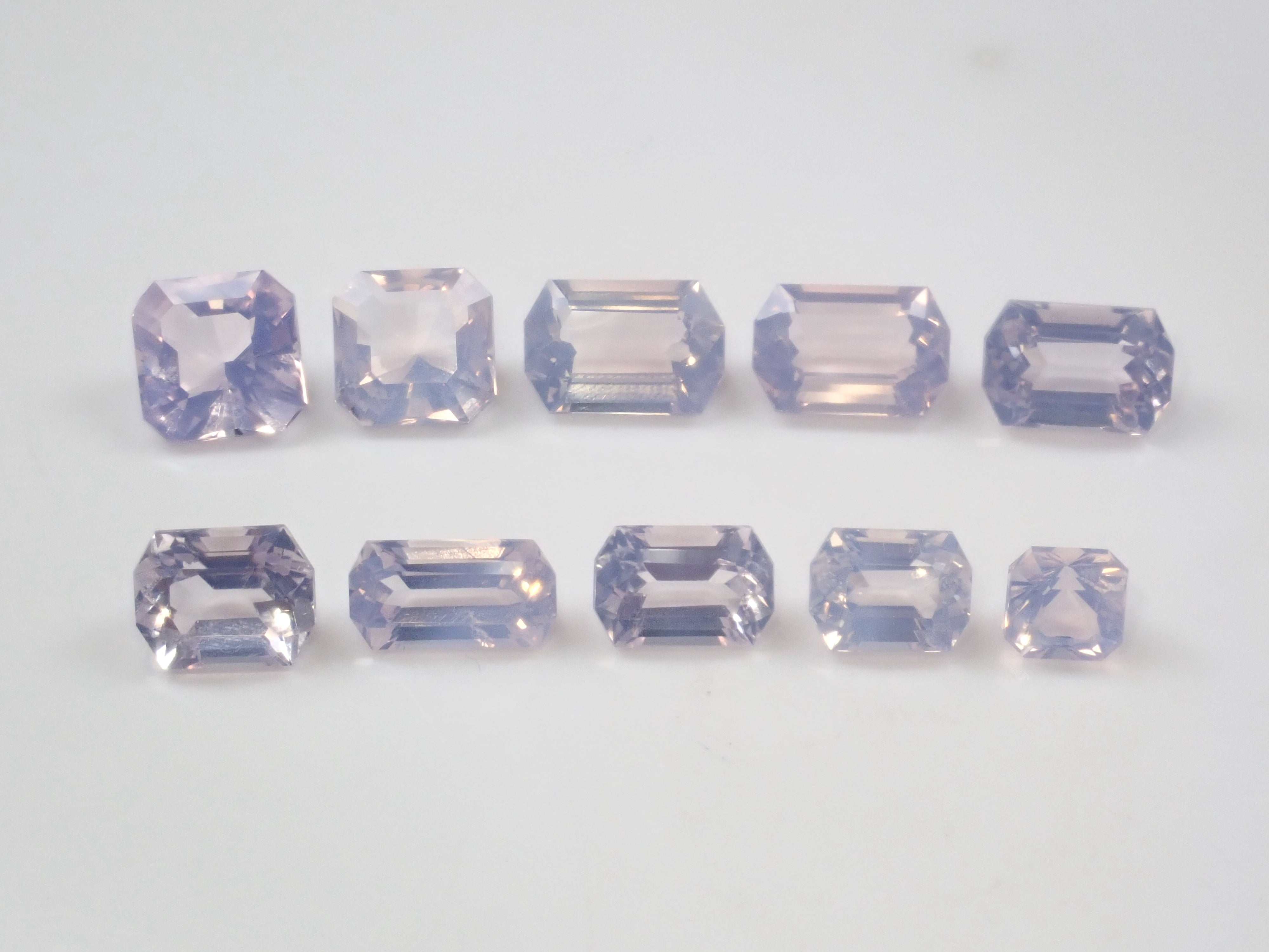ブラジル産スコロライト（平均3ct）《複数購入割引有》
