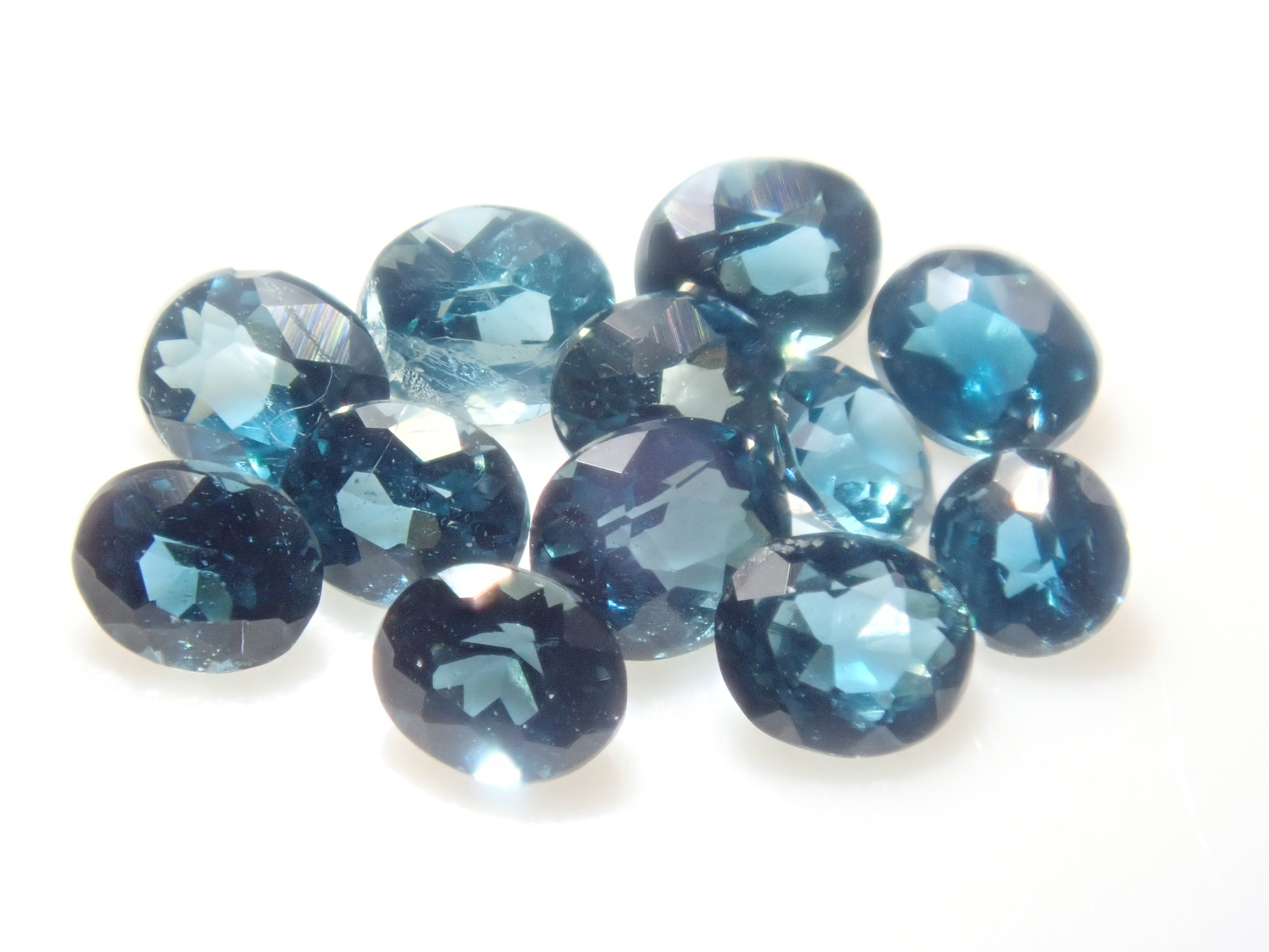 【8/24 22時販売】《限定12石》スリランカ産サファリン1石ルース（平均0.035ct,全石鑑別書付き））《複数購入割引有》