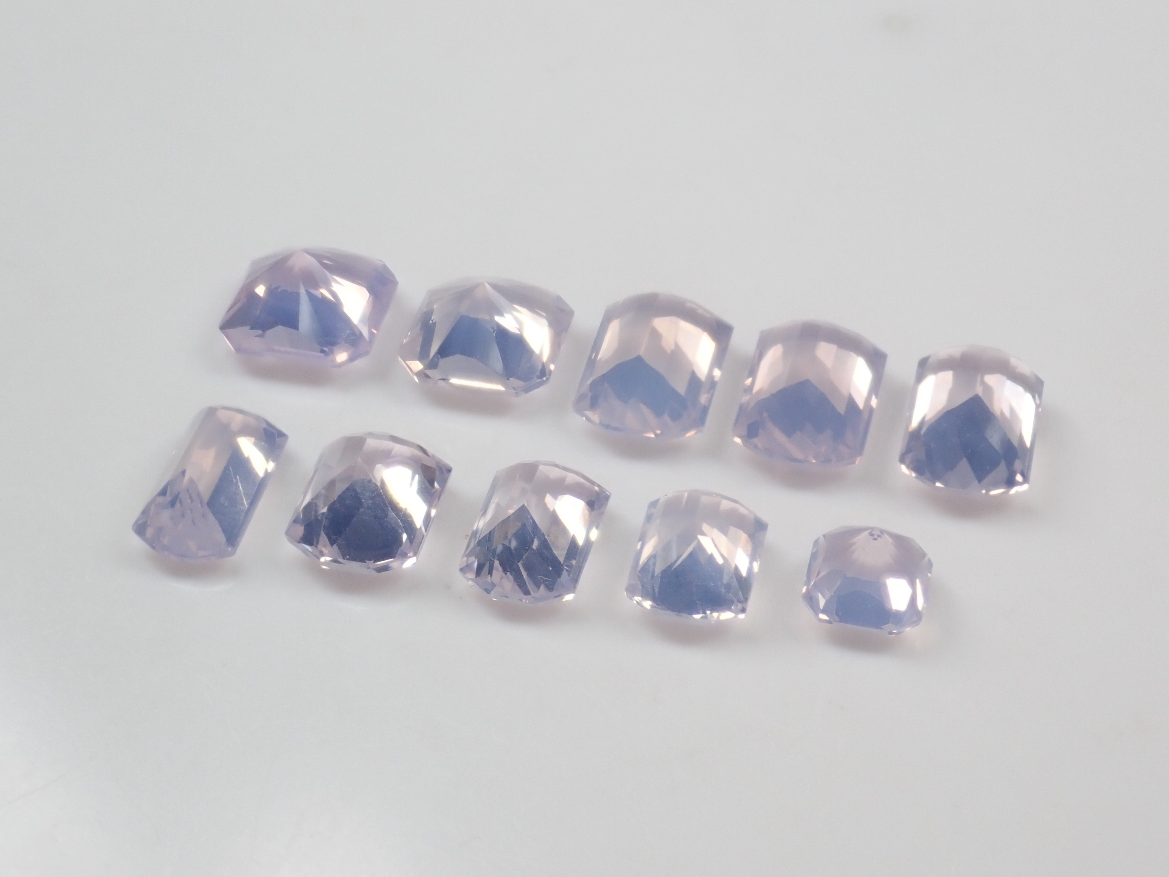 ブラジル産スコロライト（平均3ct）《複数購入割引有》