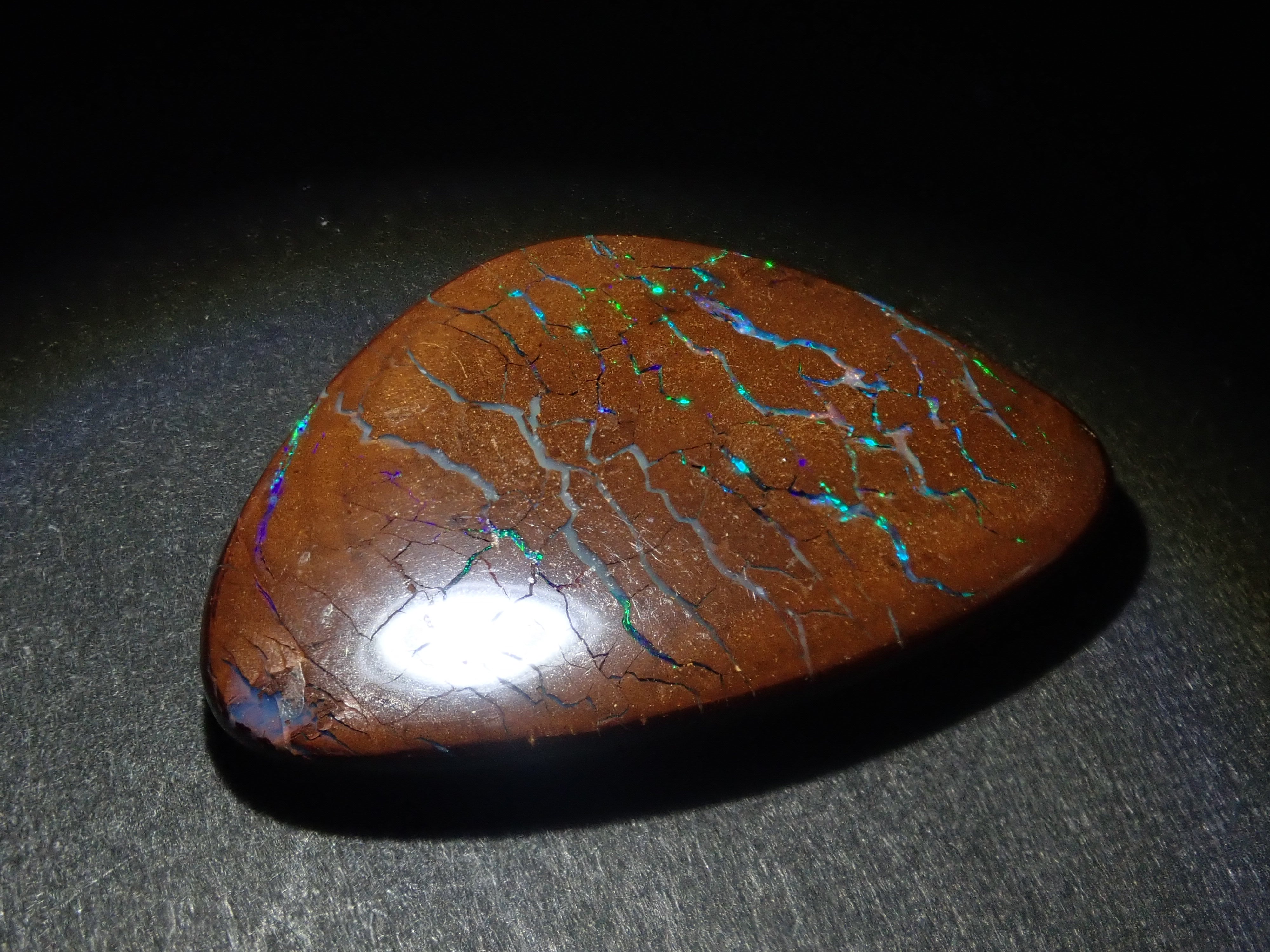 [On sale from 10/18 at 22:00] [Limited to 12 stones] 1 loose iron opal from Australia (average 28ct, October birthstone opal) [Multiple purchase discounts available] 