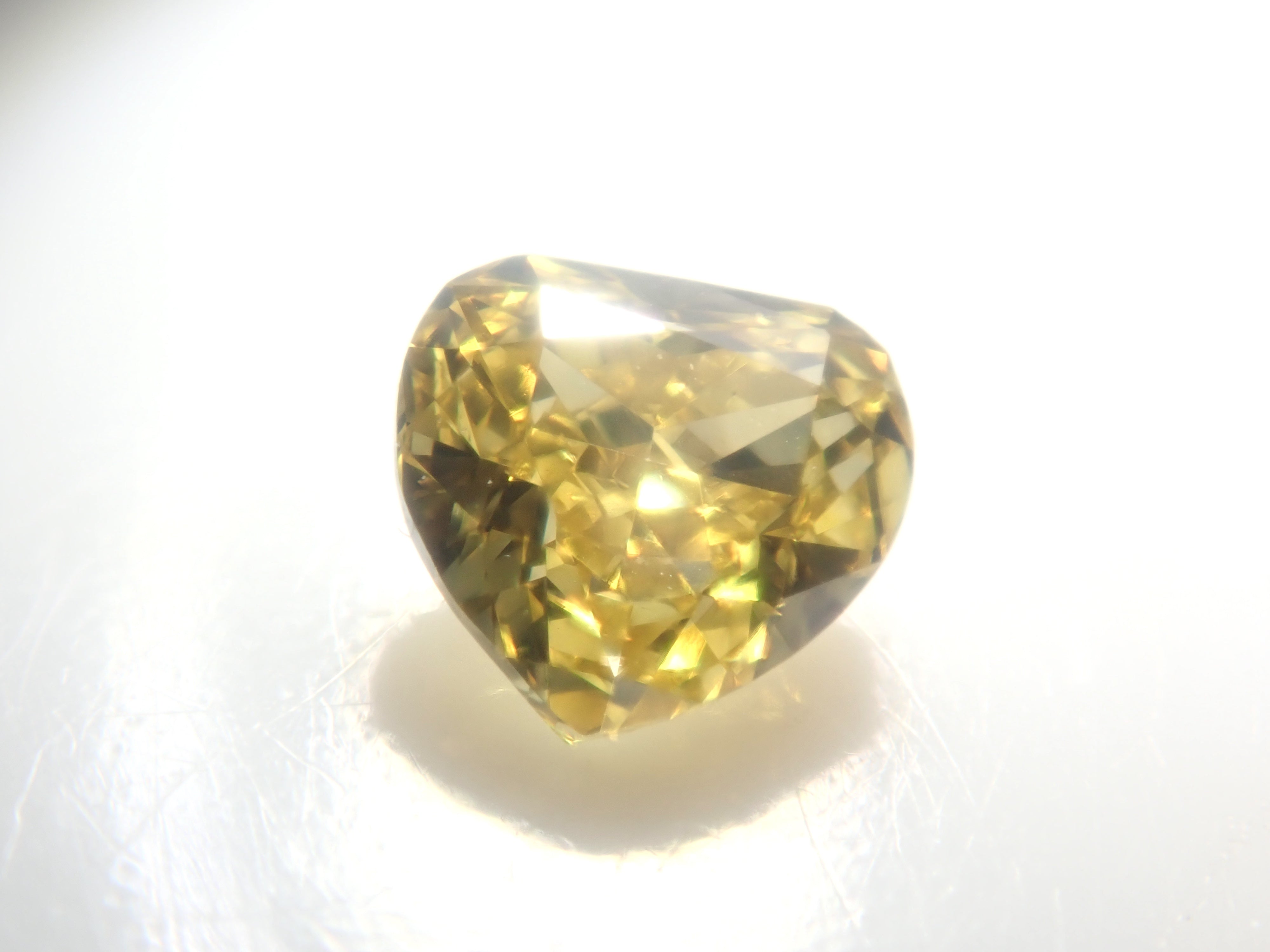 【7/26 22時販売】《限定16石》通常55,800円の0.706ct FANCY DEEP ORANGY YELLOW含むイエローダイヤガチャ《複数購入割引有》
