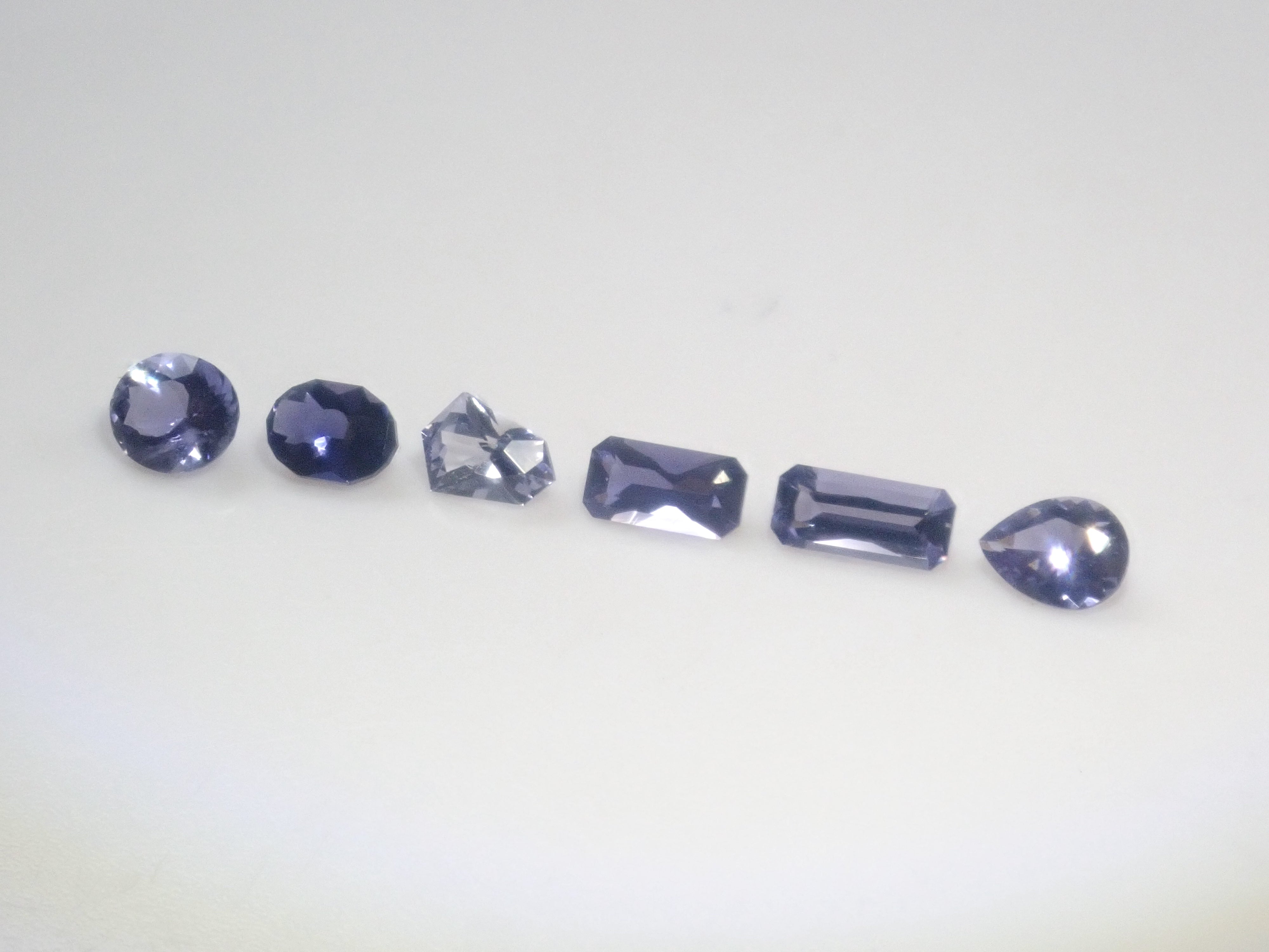 [6/ 10 PM JST release] 《Limited 10 Stones》 Iolite Gacha featuring Koshu-Kiseki-Kiriko plusthree 《Bulk purchase discount available》