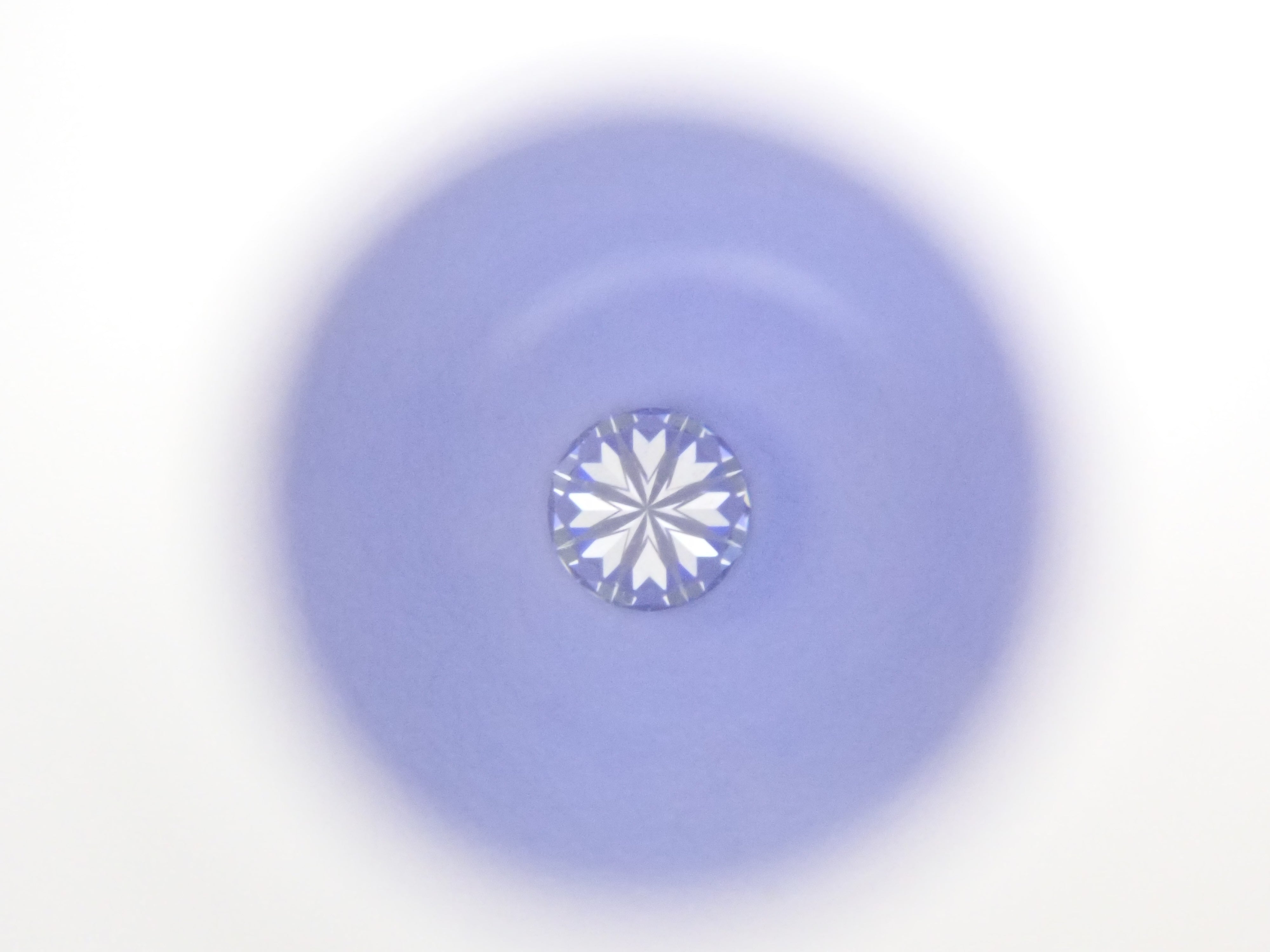 フローレスダイヤモンド（H&C） 4.0mm/0.224ctルース(D, FL, 3Excellent H&C) GIA&中宝