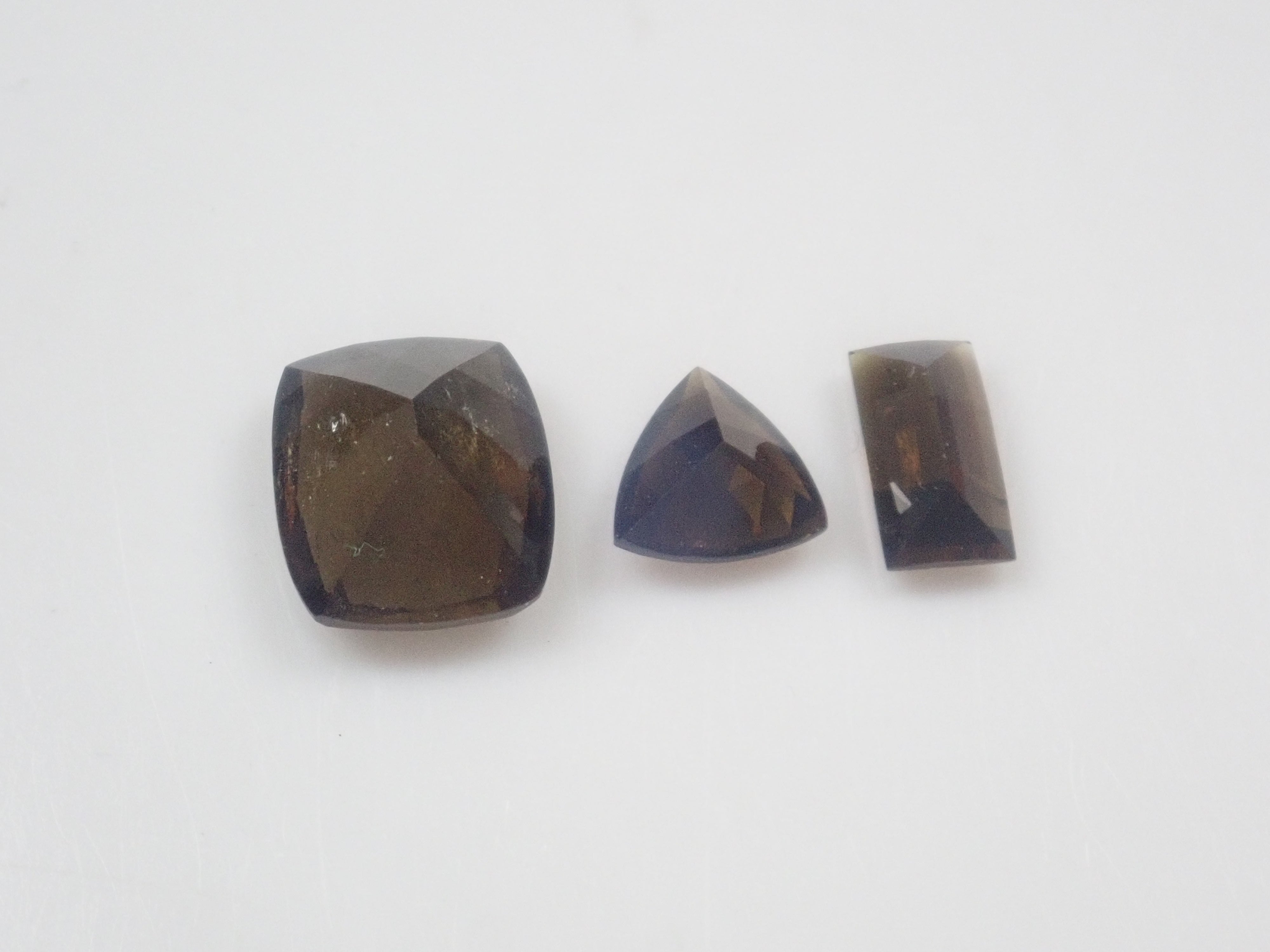 【2/6  22時販売】《限定10石》レアストーンガチャ💎通常29,800円のモザンビーク産パライバトルマリン・1.8ctのシンシャ鑑別書付き・コーネルピン・エピドート《複数購入割引有》