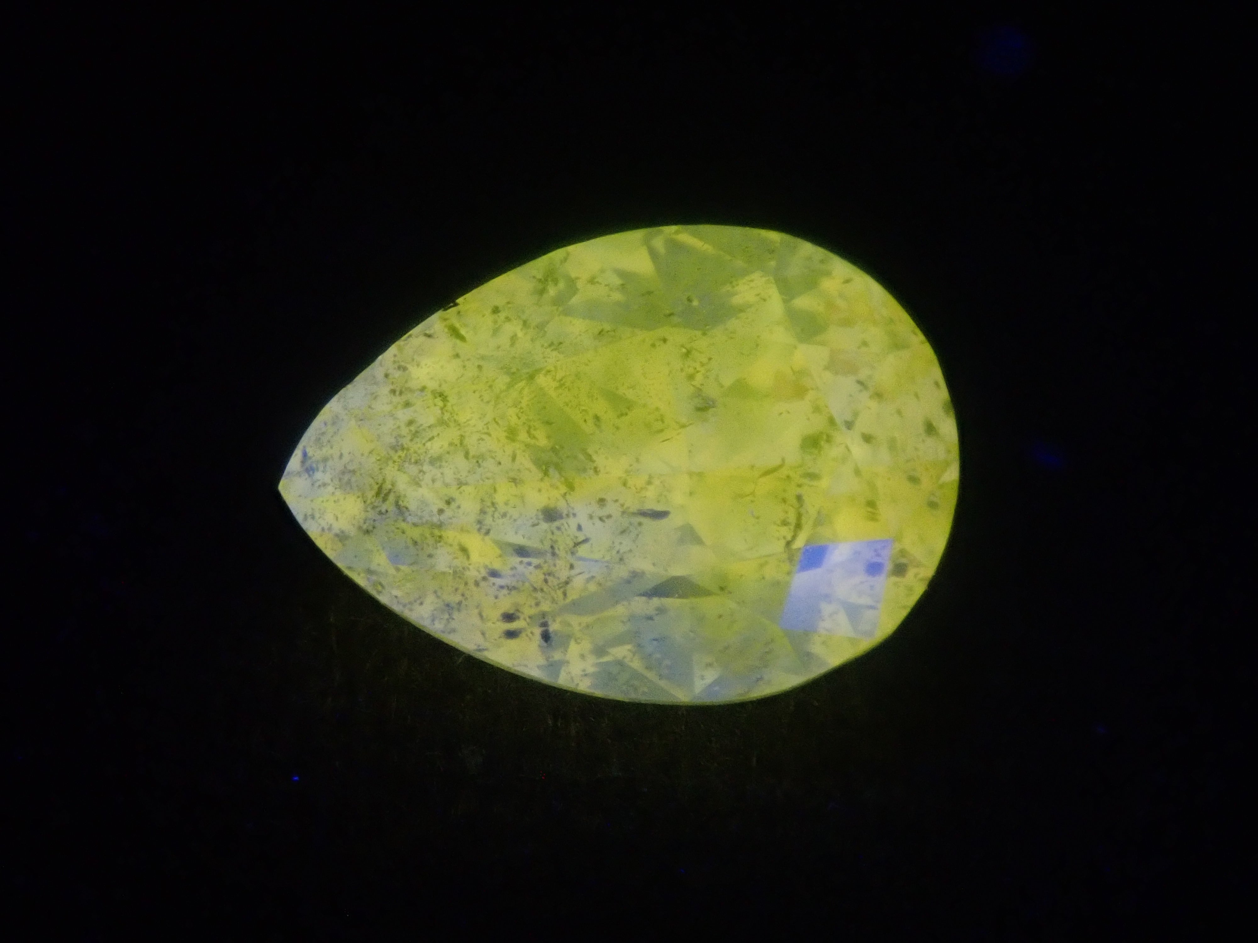 【7/26 22時販売】《限定16石》通常55,800円の0.706ct FANCY DEEP ORANGY YELLOW含むイエローダイヤガチャ《複数購入割引有》