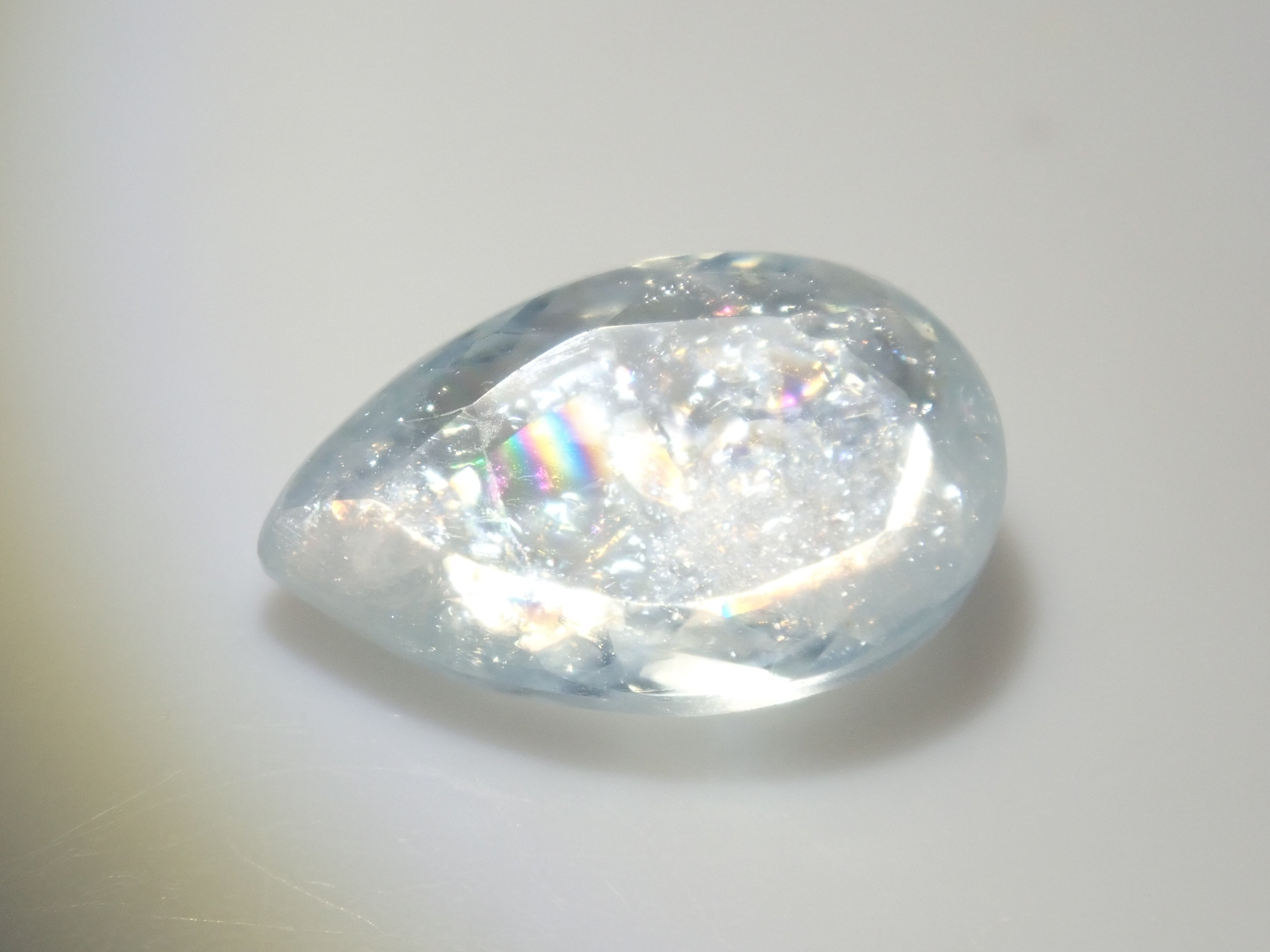 [Available at 10 PM on August 10th] Brazilian Rainbow Aquamarine Loose Stone (Iridescent Aquamarine) {Multiple Purchase Discounts Available}