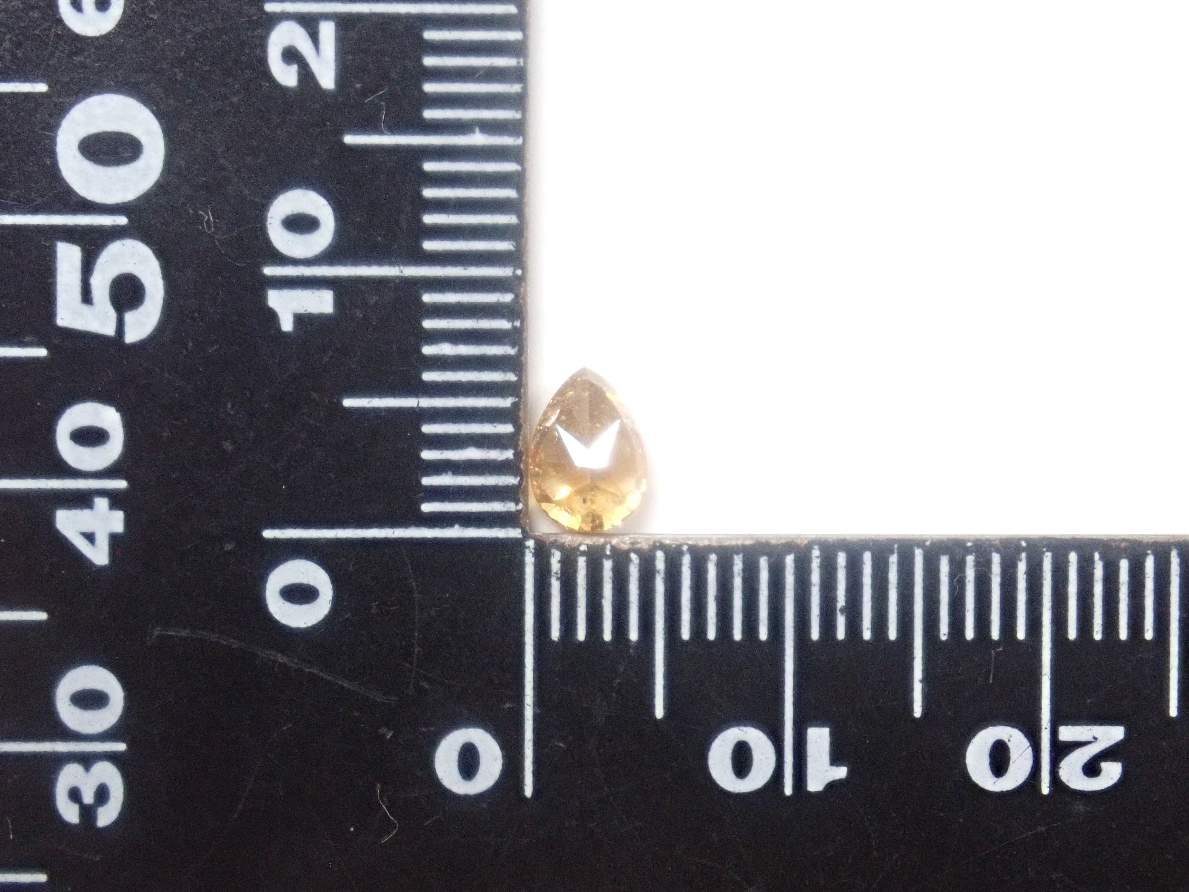 【7/26 22時販売】《限定16石》通常55,800円の0.706ct FANCY DEEP ORANGY YELLOW含むイエローダイヤガチャ《複数購入割引有》
