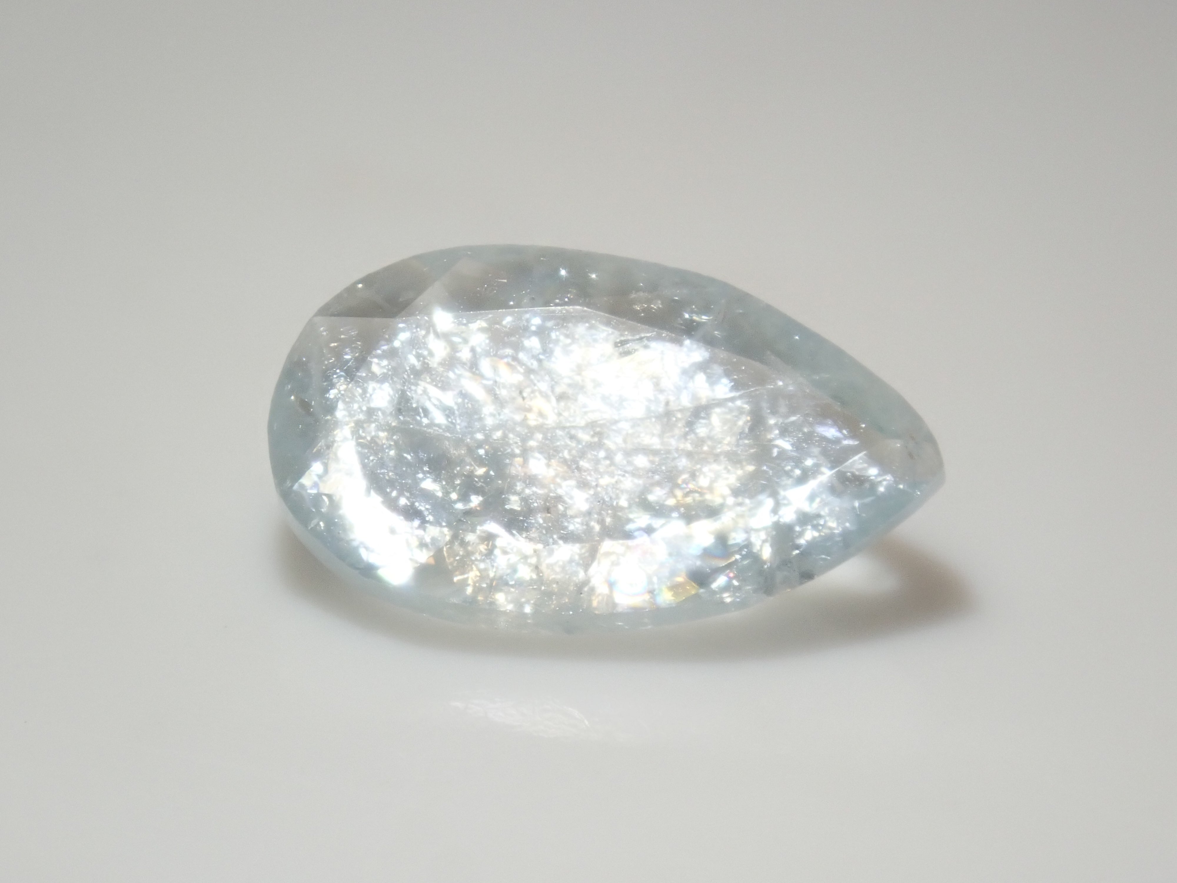 [Available at 10 PM on August 10th] Brazilian Rainbow Aquamarine Loose Stone (Iridescent Aquamarine) {Multiple Purchase Discounts Available}
