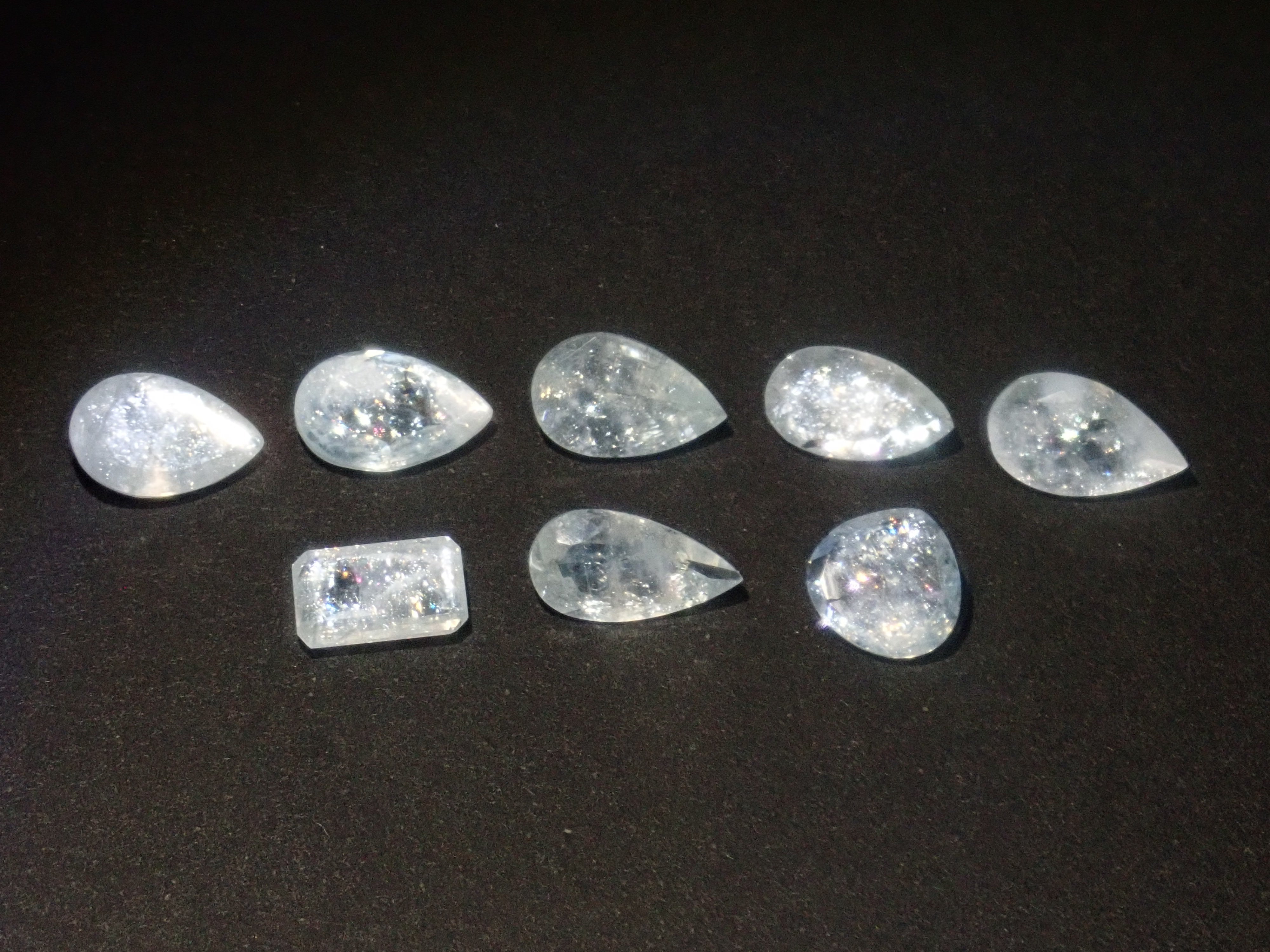 [Available at 10 PM on August 10th] Brazilian Rainbow Aquamarine Loose Stone (Iridescent Aquamarine) {Multiple Purchase Discounts Available}