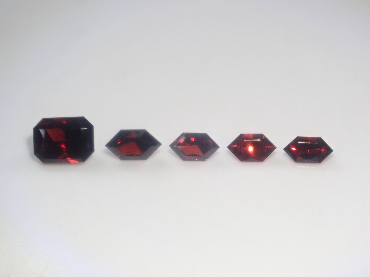【10/4 22時販売】《限定11石》通常69,800円のロシア産デマントイドガーネット含む ガーネットガチャ（さらにミントガーネット1石付き）《複数購入割引有》