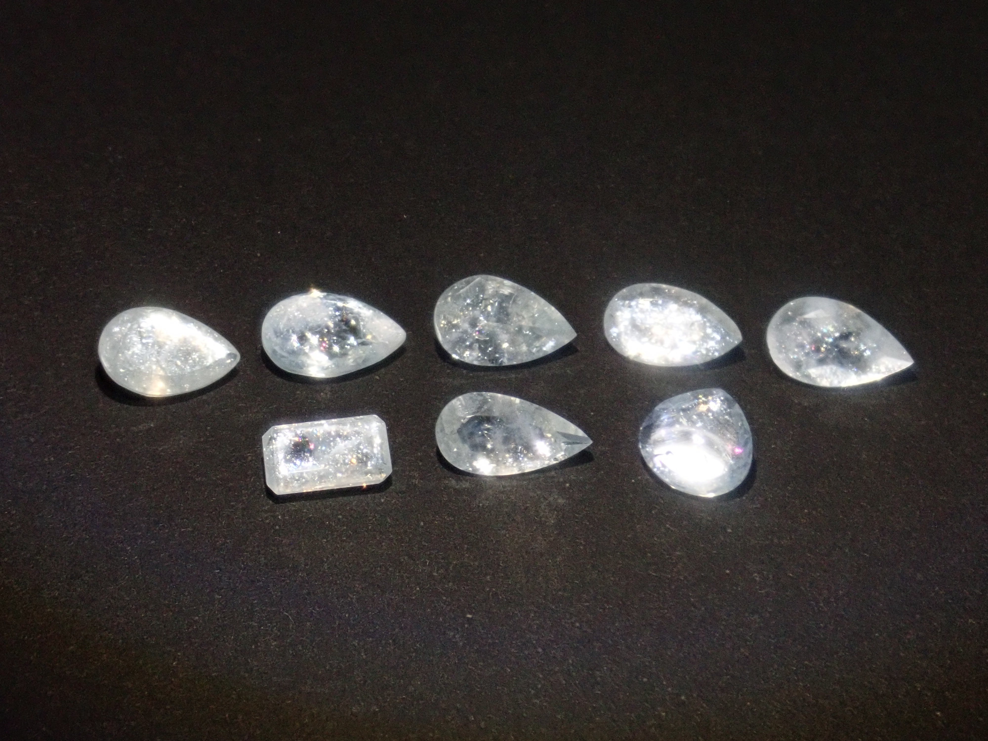 [Available at 10 PM on August 10th] Brazilian Rainbow Aquamarine Loose Stone (Iridescent Aquamarine) {Multiple Purchase Discounts Available}