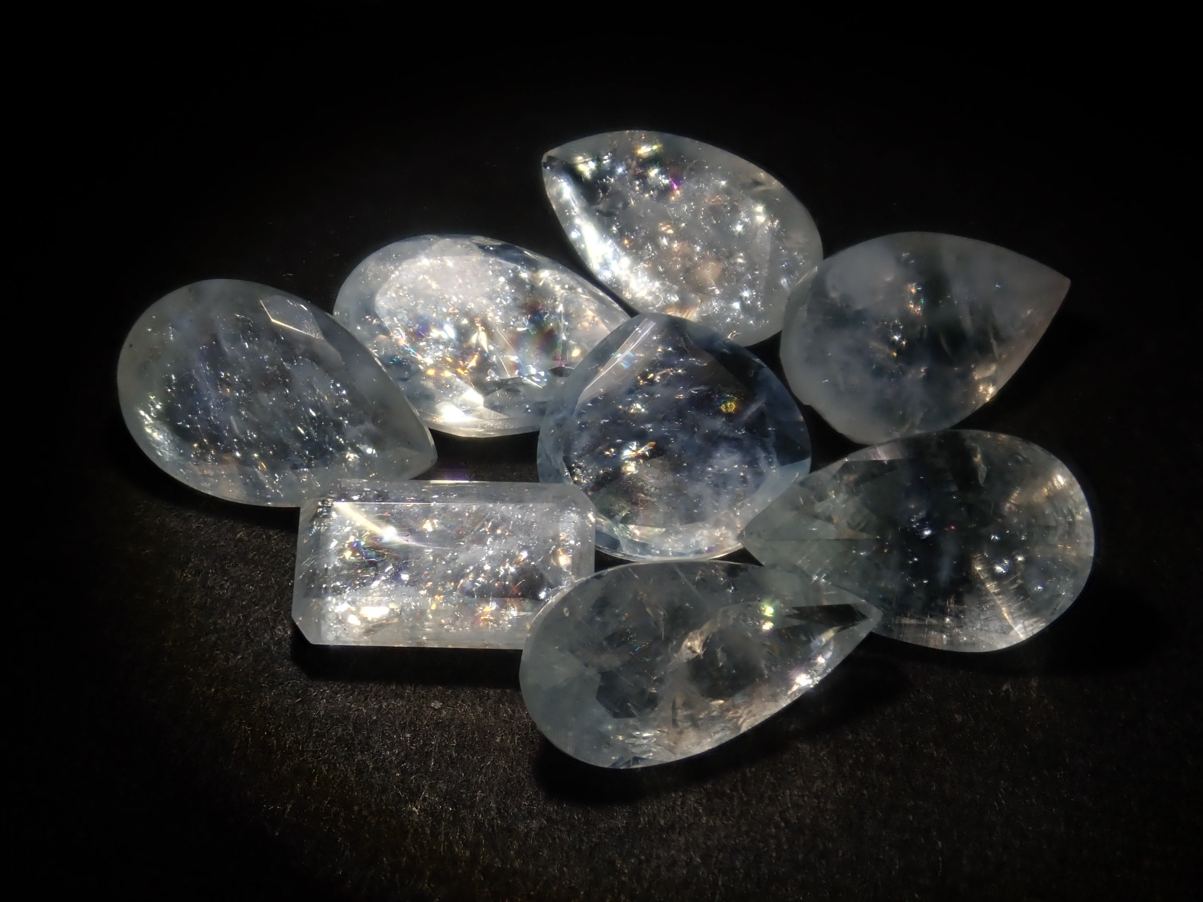 [Available at 10 PM on August 10th] Brazilian Rainbow Aquamarine Loose Stone (Iridescent Aquamarine) {Multiple Purchase Discounts Available}