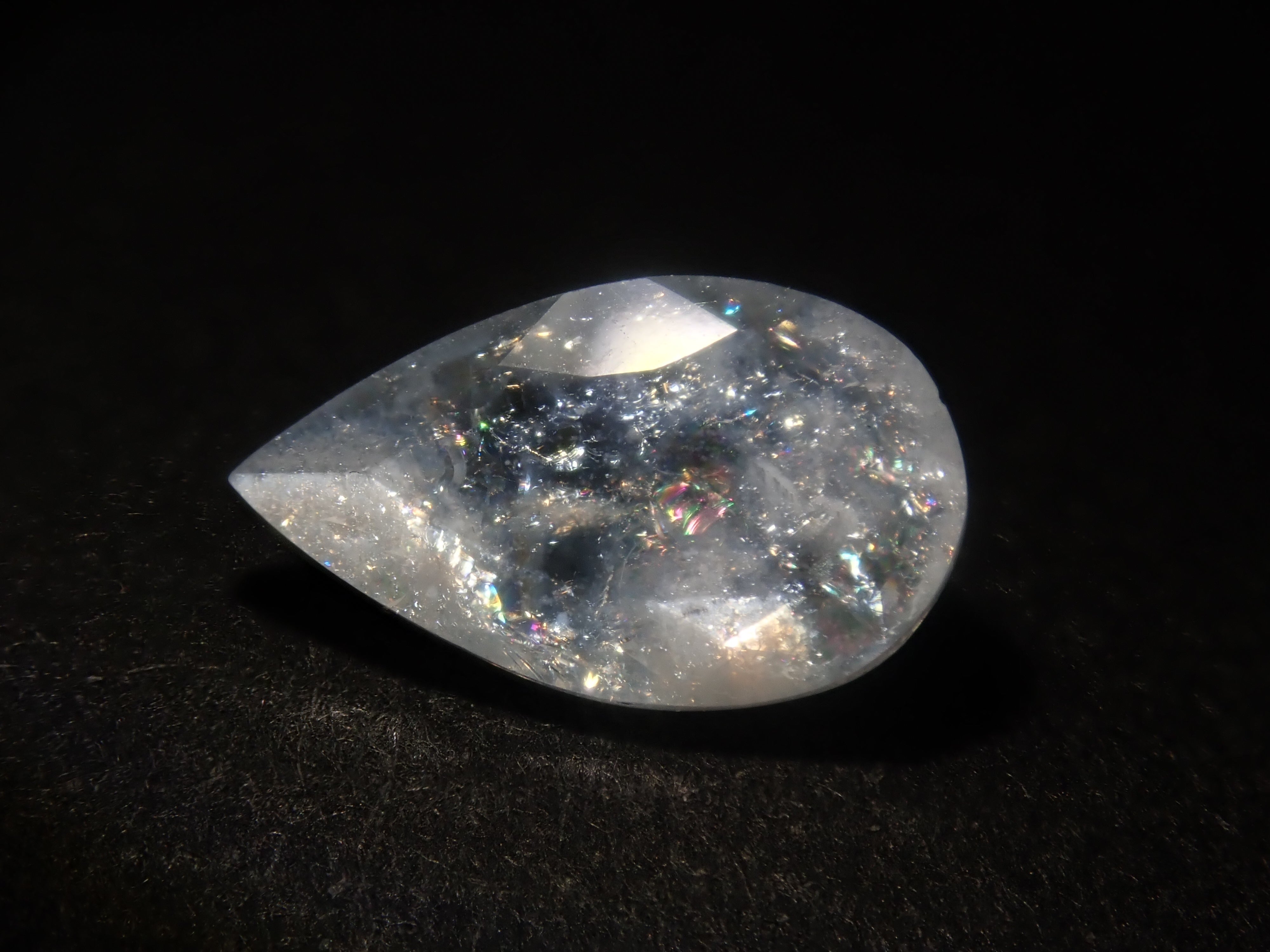 [Available at 10 PM on August 10th] Brazilian Rainbow Aquamarine Loose Stone (Iridescent Aquamarine) {Multiple Purchase Discounts Available}