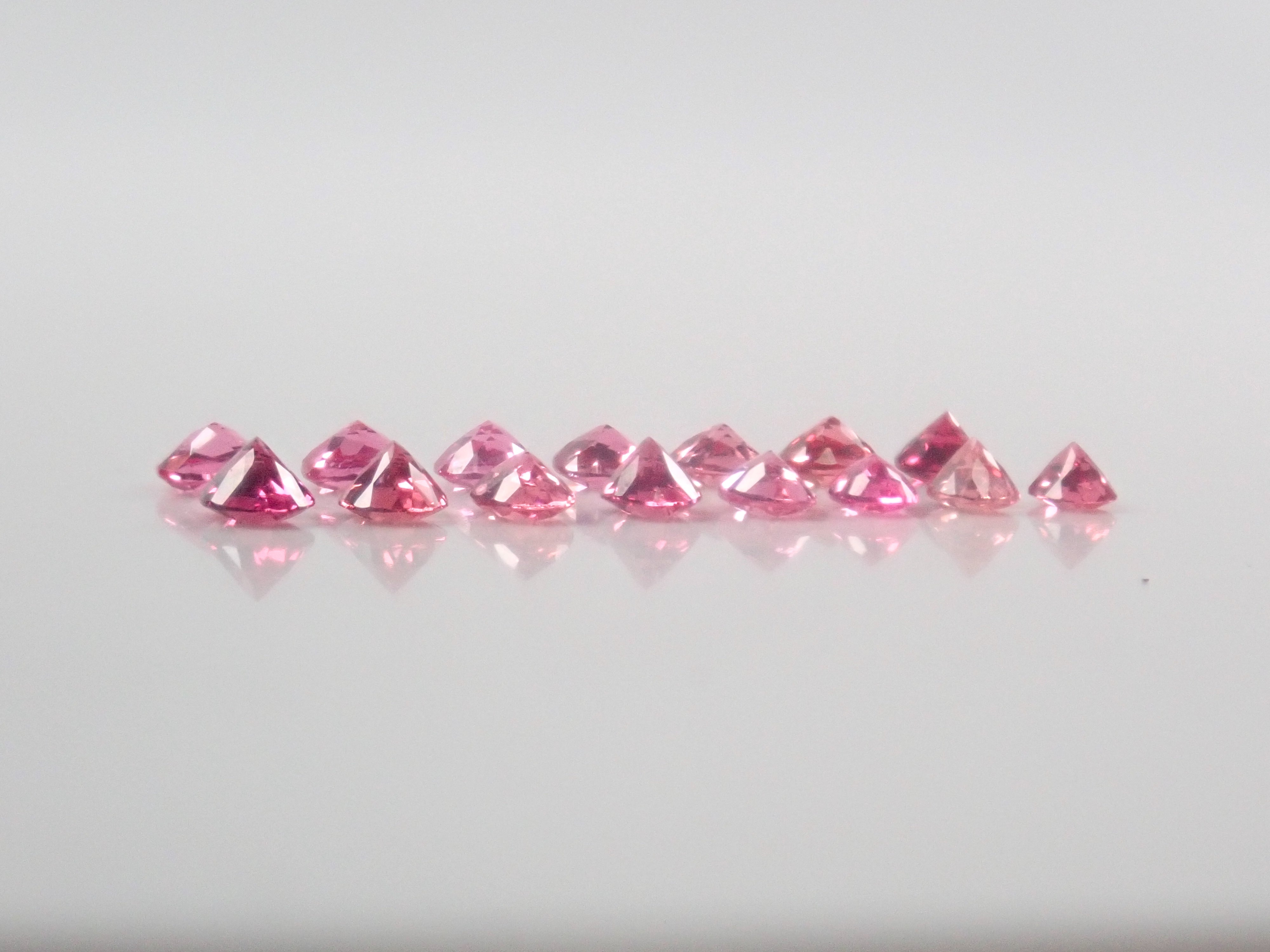 Limited to 6 stones: 1 loose pink spinel from Mahenge, Tanzania (round cut, 3.0mm) Discounts for multiple purchases