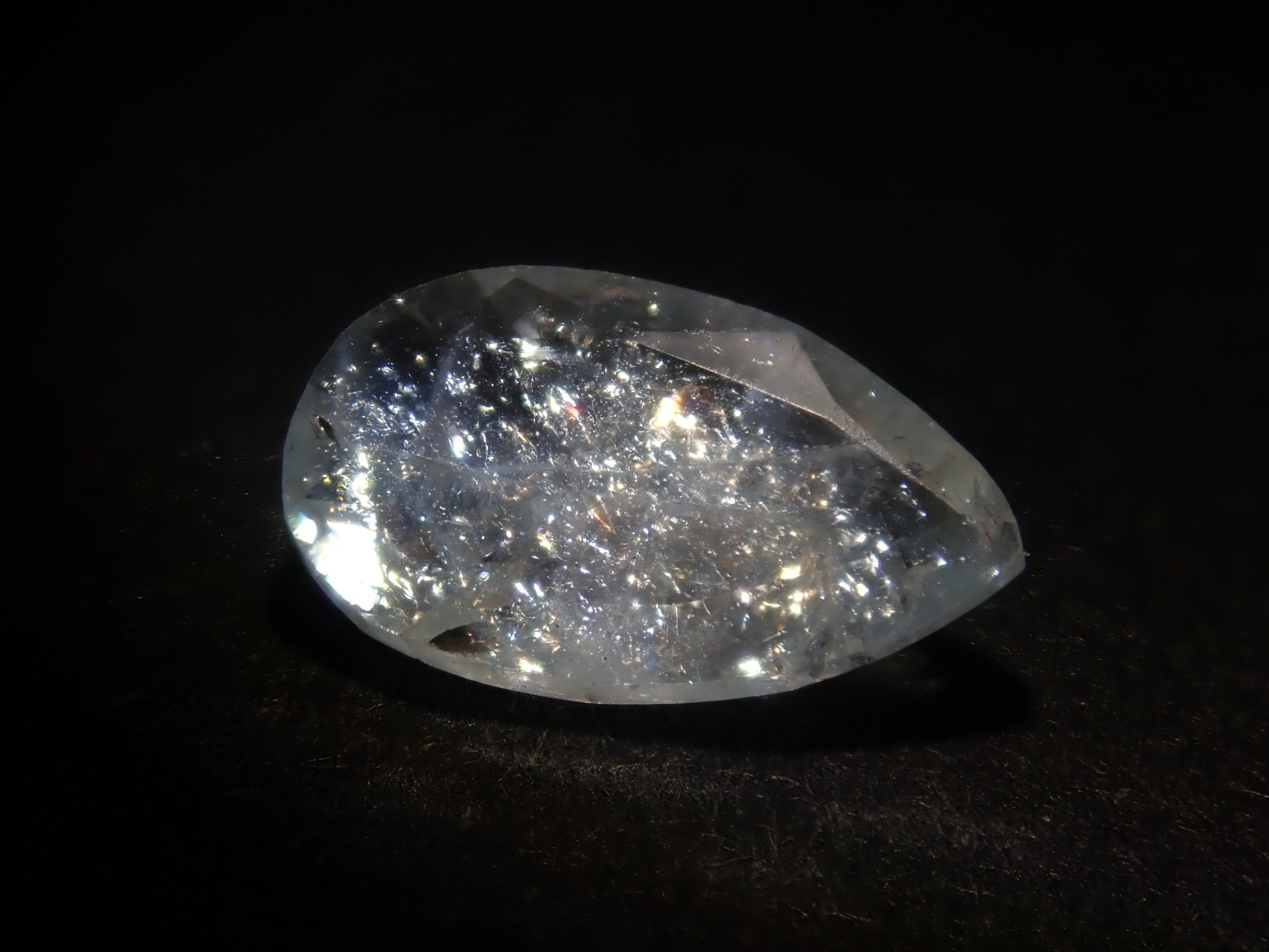 [Available at 10 PM on August 10th] Brazilian Rainbow Aquamarine Loose Stone (Iridescent Aquamarine) {Multiple Purchase Discounts Available}