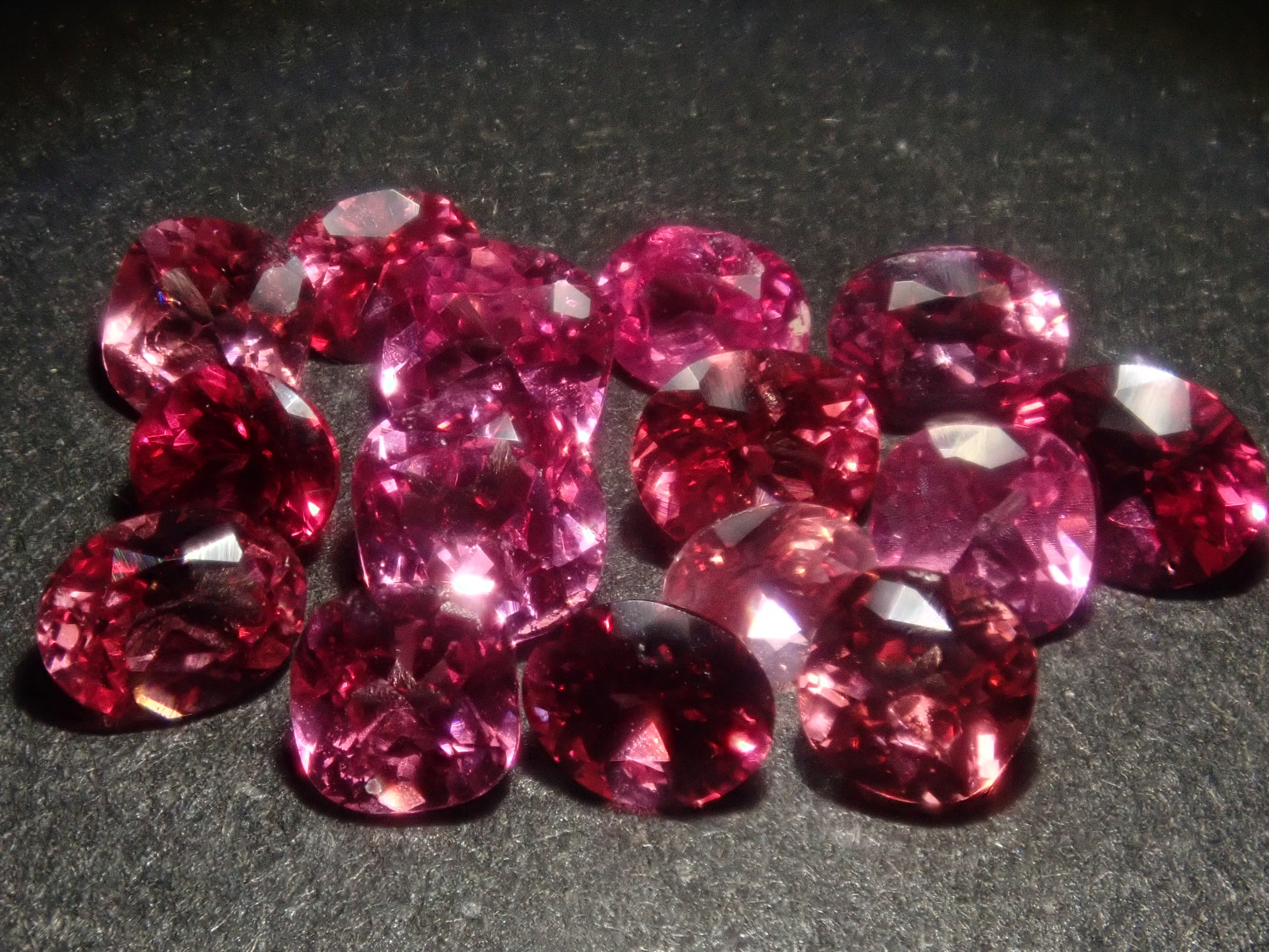 Limited to 6 stones: 1 loose pink spinel from Mahenge, Tanzania (round cut, 3.0mm) Discounts for multiple purchases