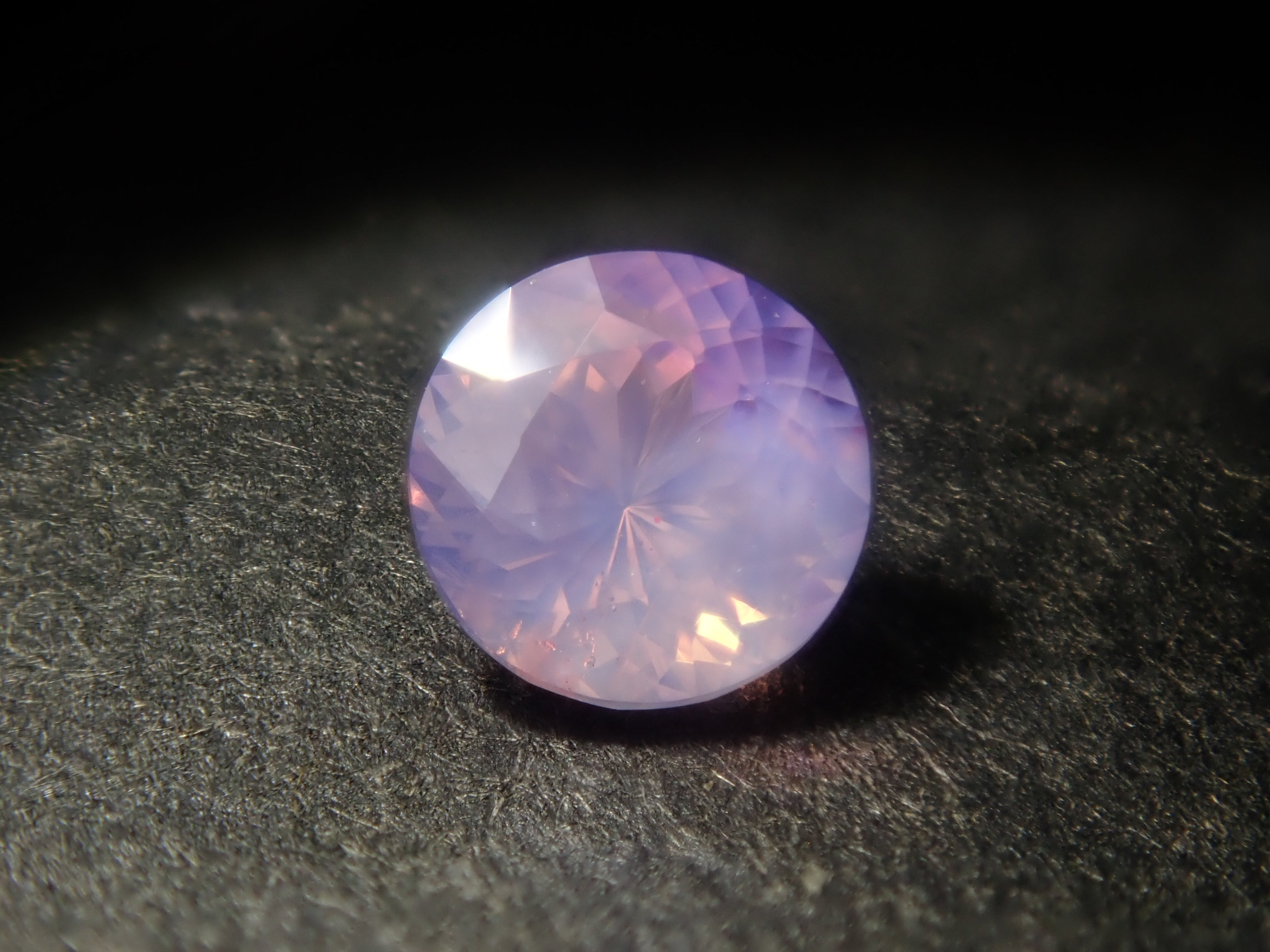 [Available at 10 PM on January 1st] [Limited to 6 stones] Silky Pink Sapphire from Vietnam (2.9-3.3mm) Gacha [Multiple purchase discounts available]