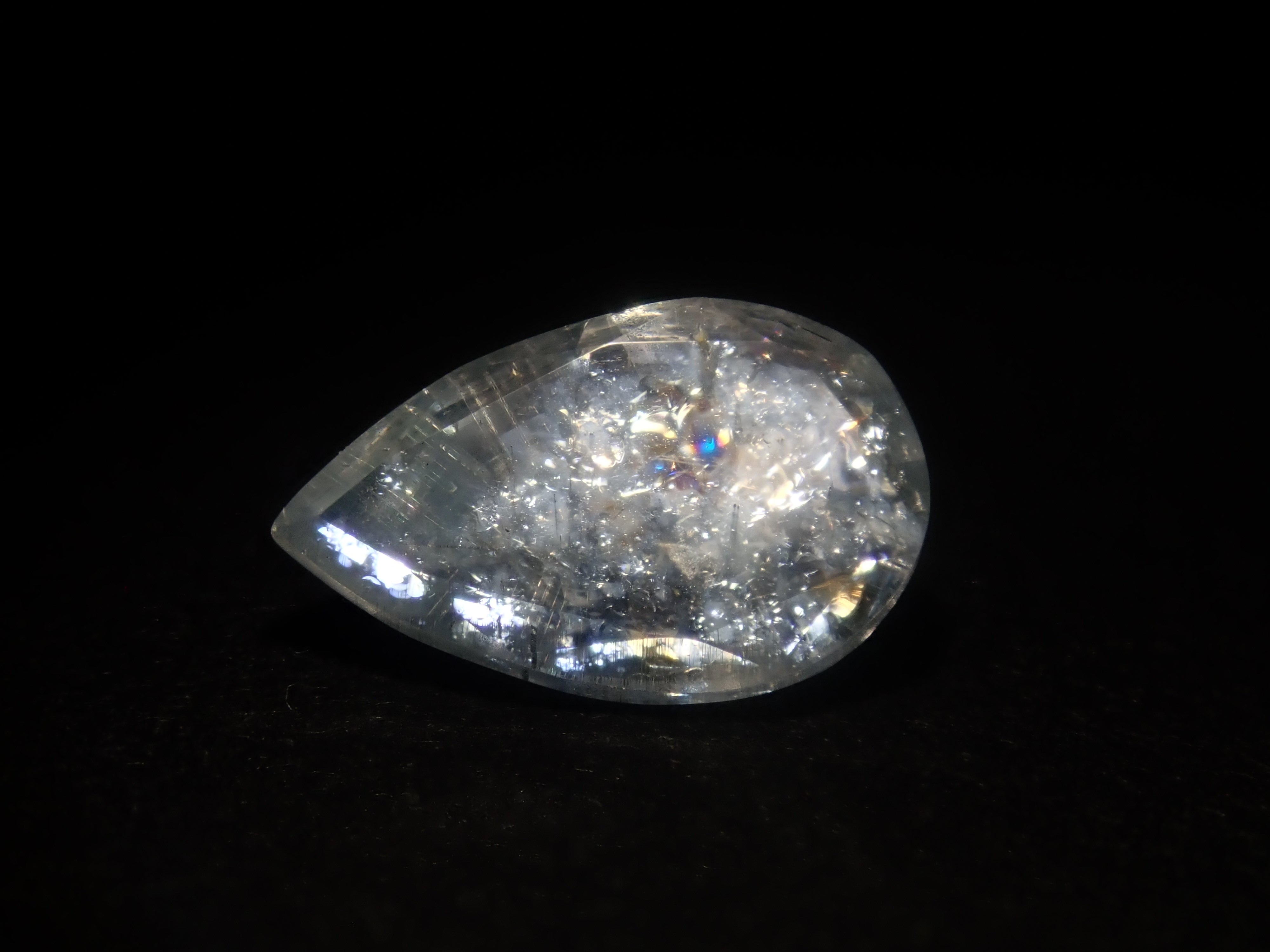[Available at 10 PM on August 10th] Brazilian Rainbow Aquamarine Loose Stone (Iridescent Aquamarine) {Multiple Purchase Discounts Available}