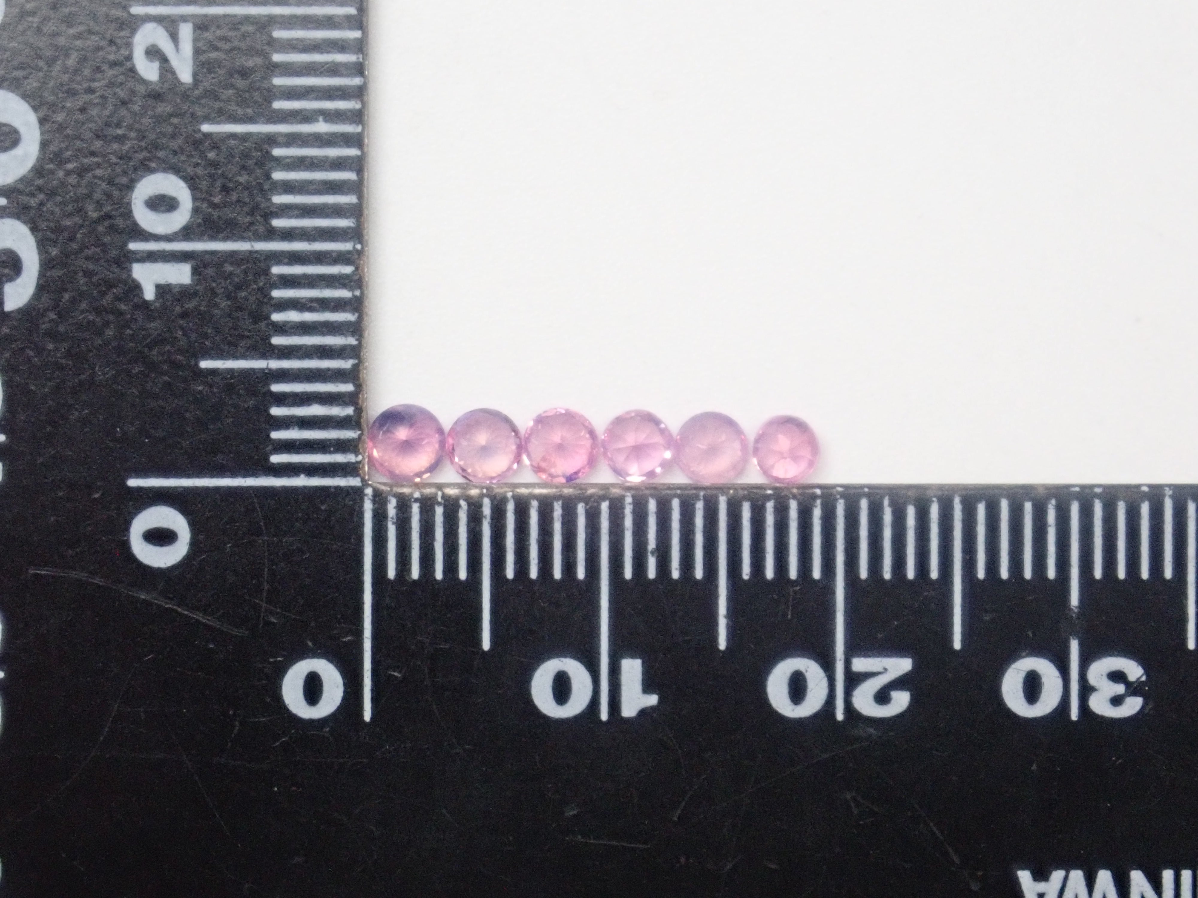 [Available at 10 PM on January 1st] [Limited to 6 stones] Silky Pink Sapphire from Vietnam (2.9-3.3mm) Gacha [Multiple purchase discounts available]