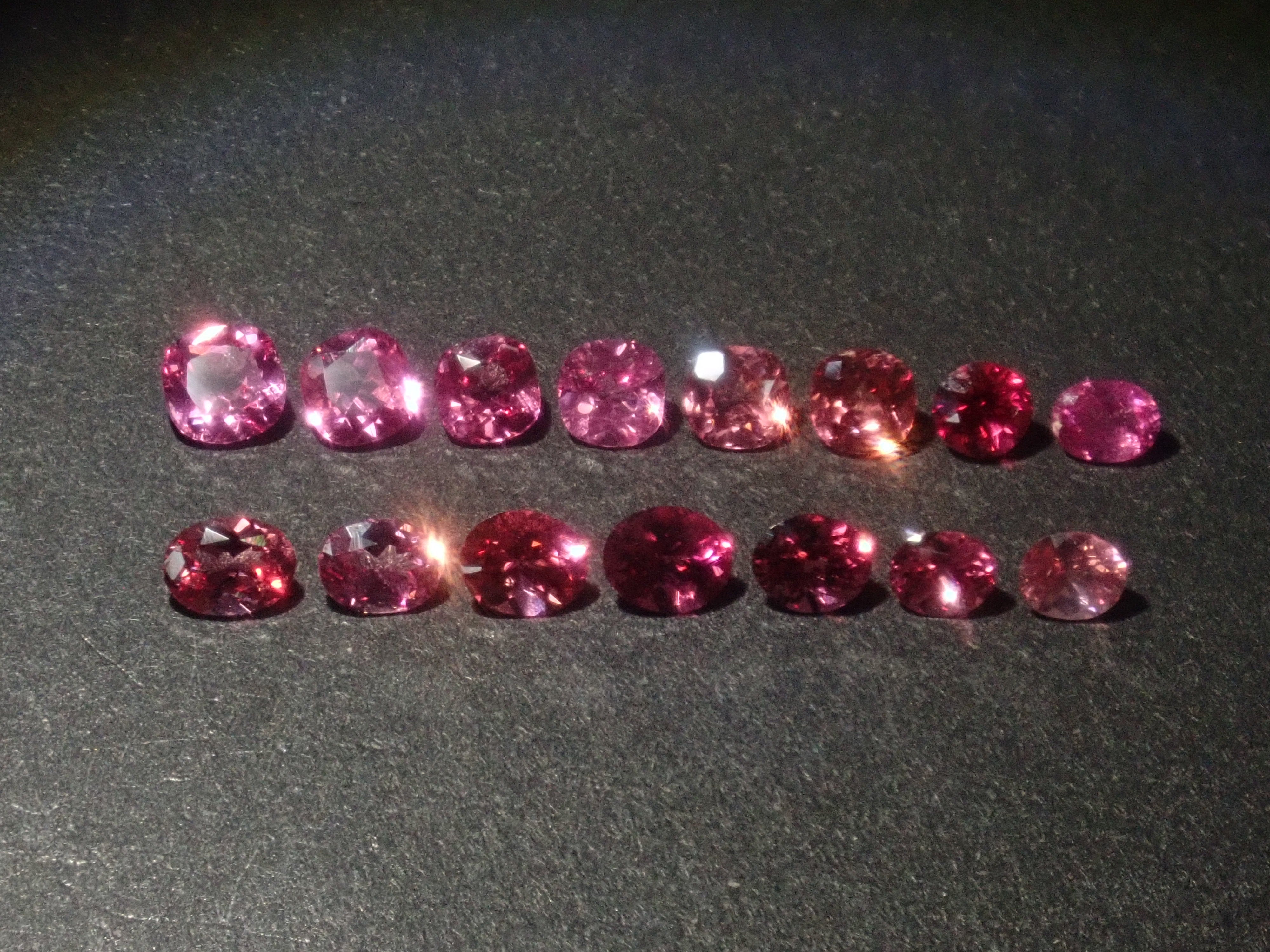 Limited to 6 stones: 1 loose pink spinel from Mahenge, Tanzania (round cut, 3.0mm) Discounts for multiple purchases