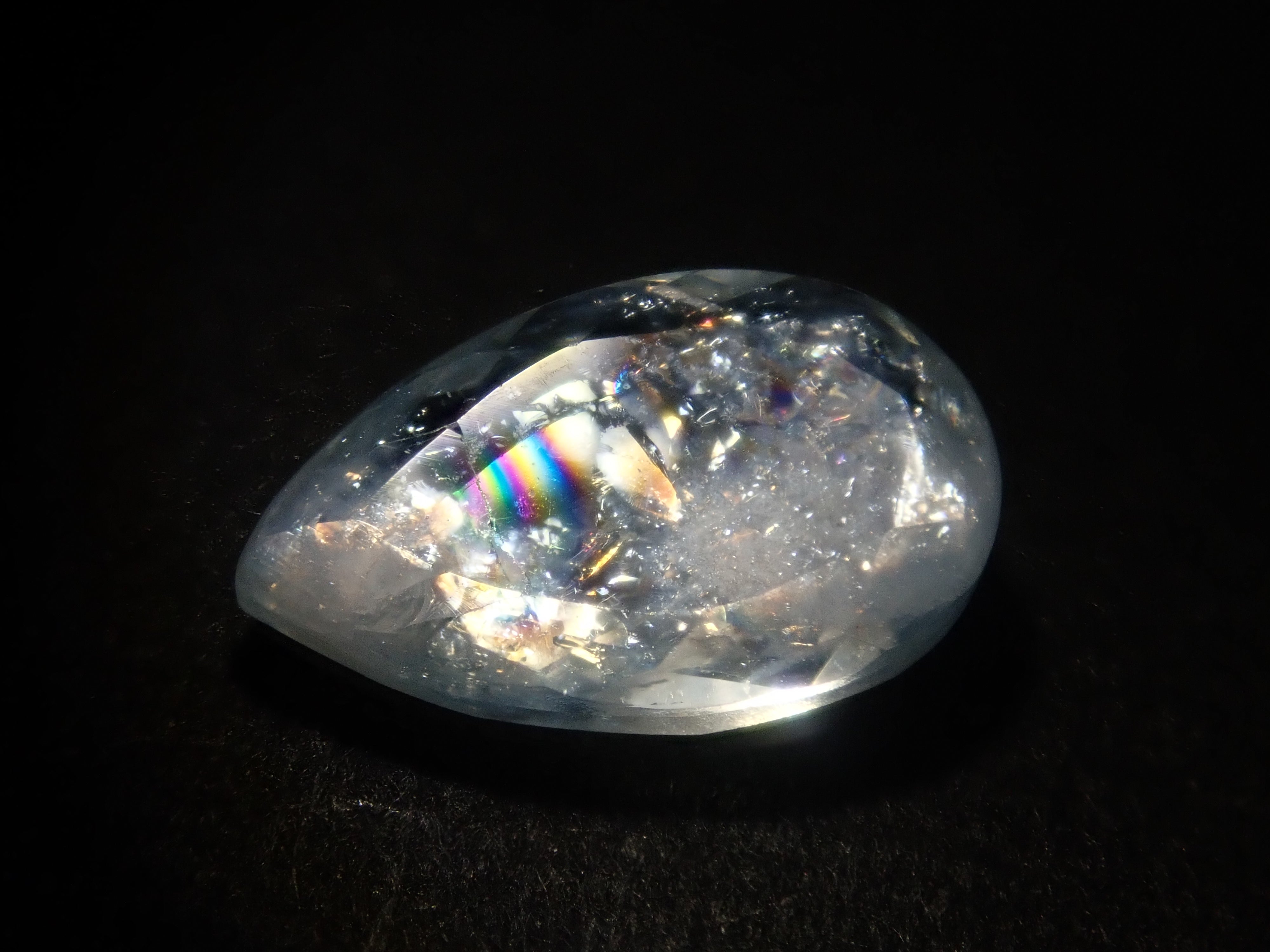 [Available at 10 PM on August 10th] Brazilian Rainbow Aquamarine Loose Stone (Iridescent Aquamarine) {Multiple Purchase Discounts Available}
