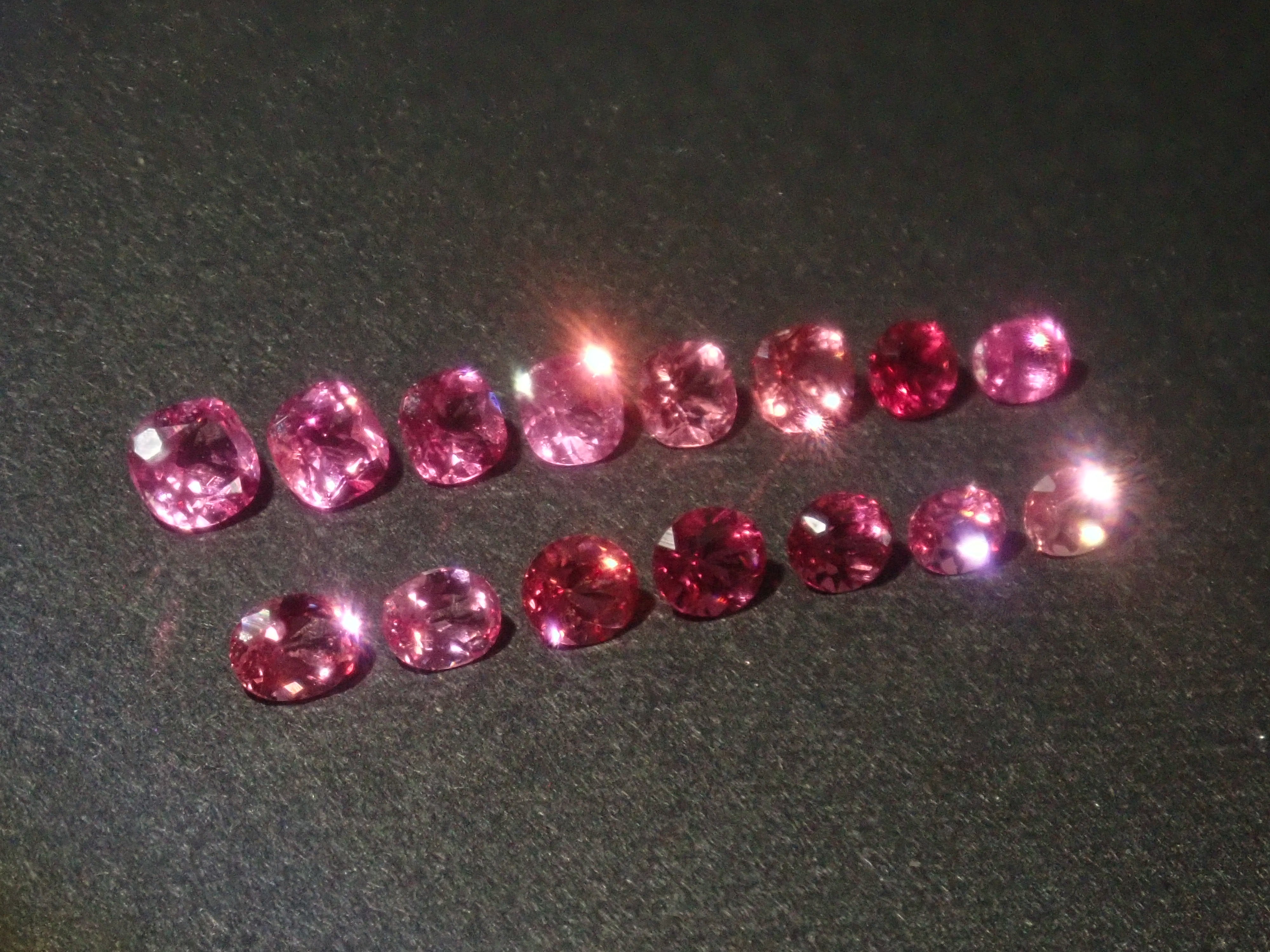 Limited to 6 stones: 1 loose pink spinel from Mahenge, Tanzania (round cut, 3.0mm) Discounts for multiple purchases