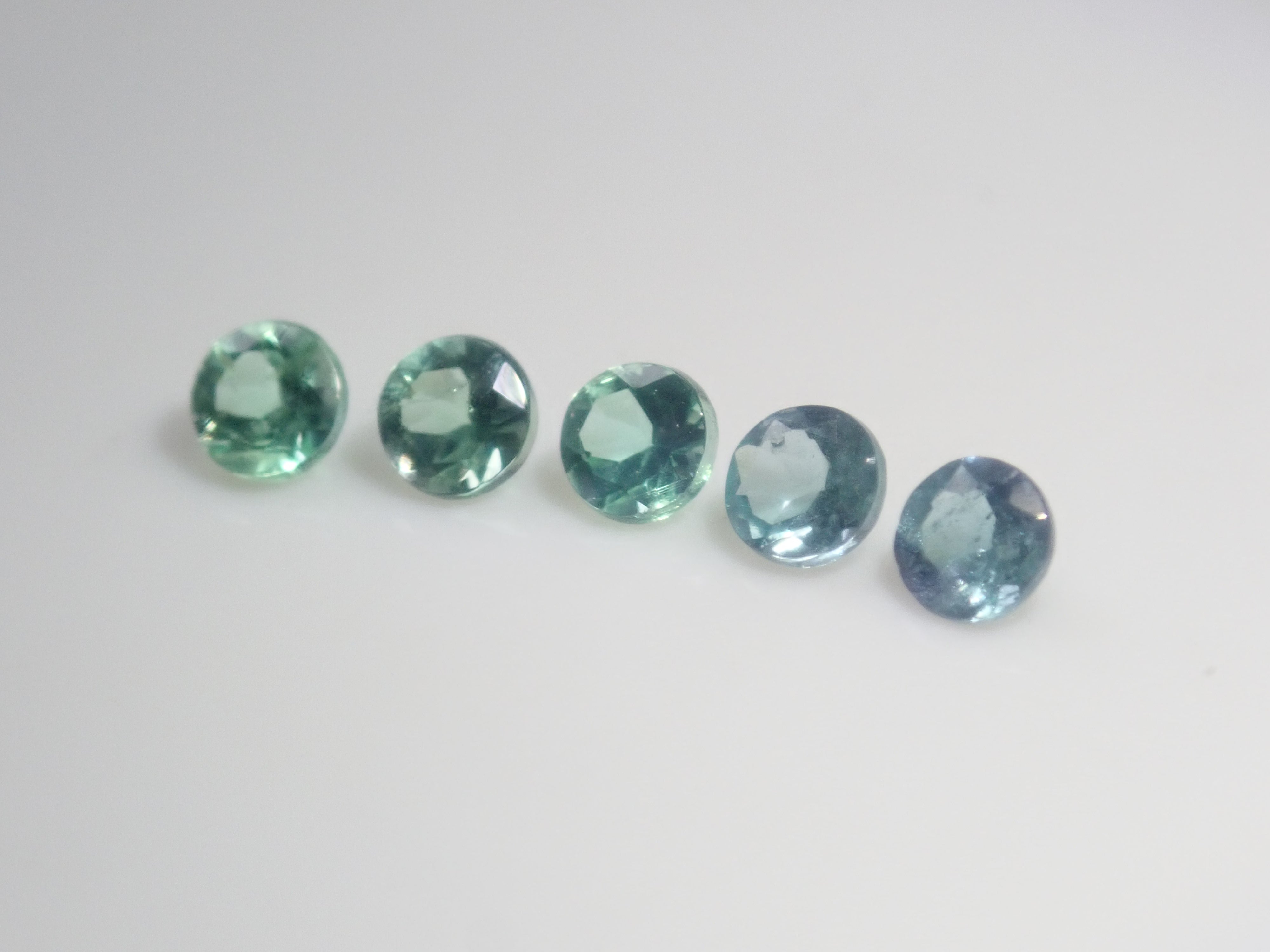 【2/6  22時販売】《限定10石》レアストーンガチャ💎通常29,800円のモザンビーク産パライバトルマリン・1.8ctのシンシャ鑑別書付き・コーネルピン・エピドート《複数購入割引有》