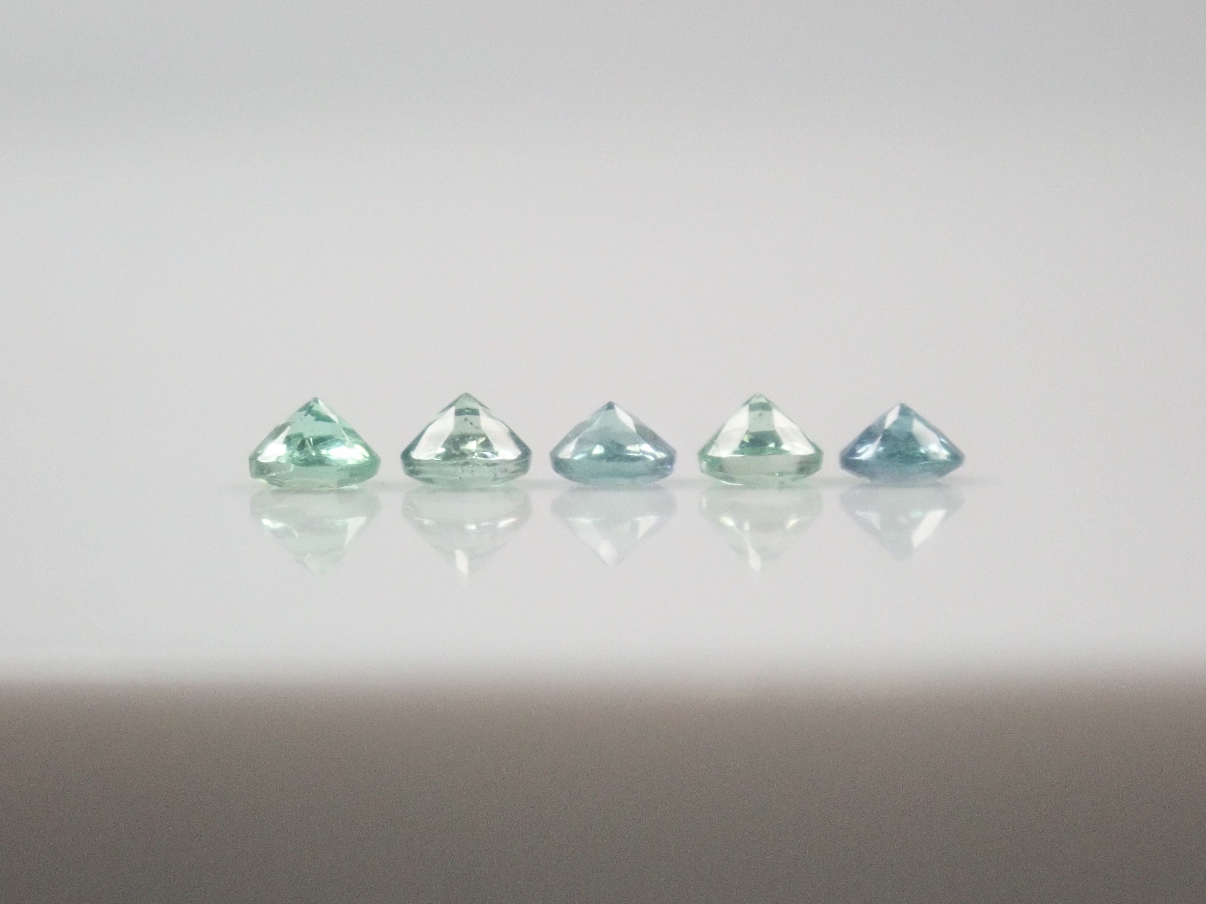 【2/6  22時販売】《限定10石》レアストーンガチャ💎通常29,800円のモザンビーク産パライバトルマリン・1.8ctのシンシャ鑑別書付き・コーネルピン・エピドート《複数購入割引有》