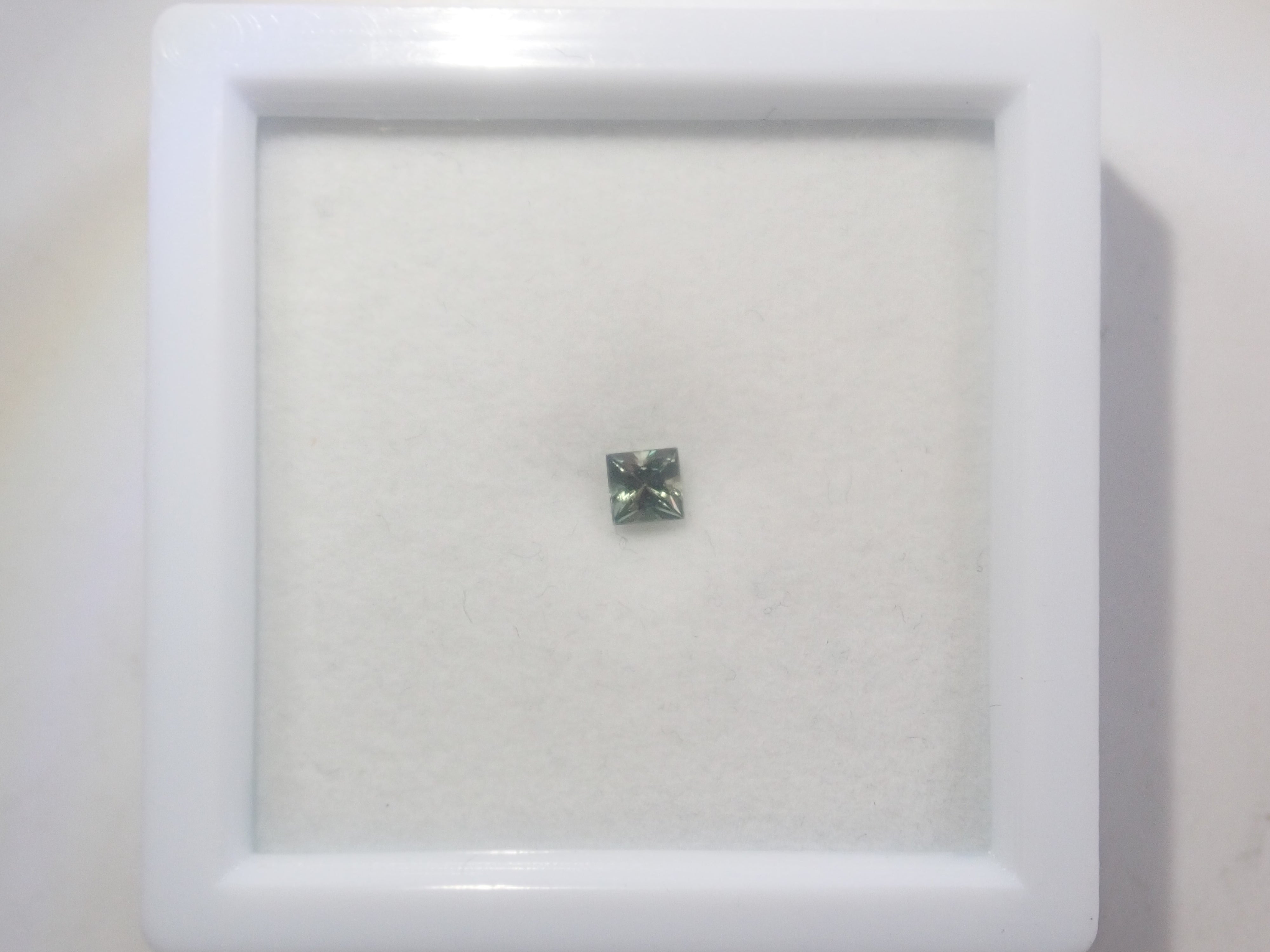 {六月活動限量版} 稀有寶石 Gacha💎 帕帕拉恰藍寶石 0.3ct+ 附證書、藍錐礦、紅色綠柱石等散石，每顆寶石售價 1 顆 {可享多顆購買折扣}