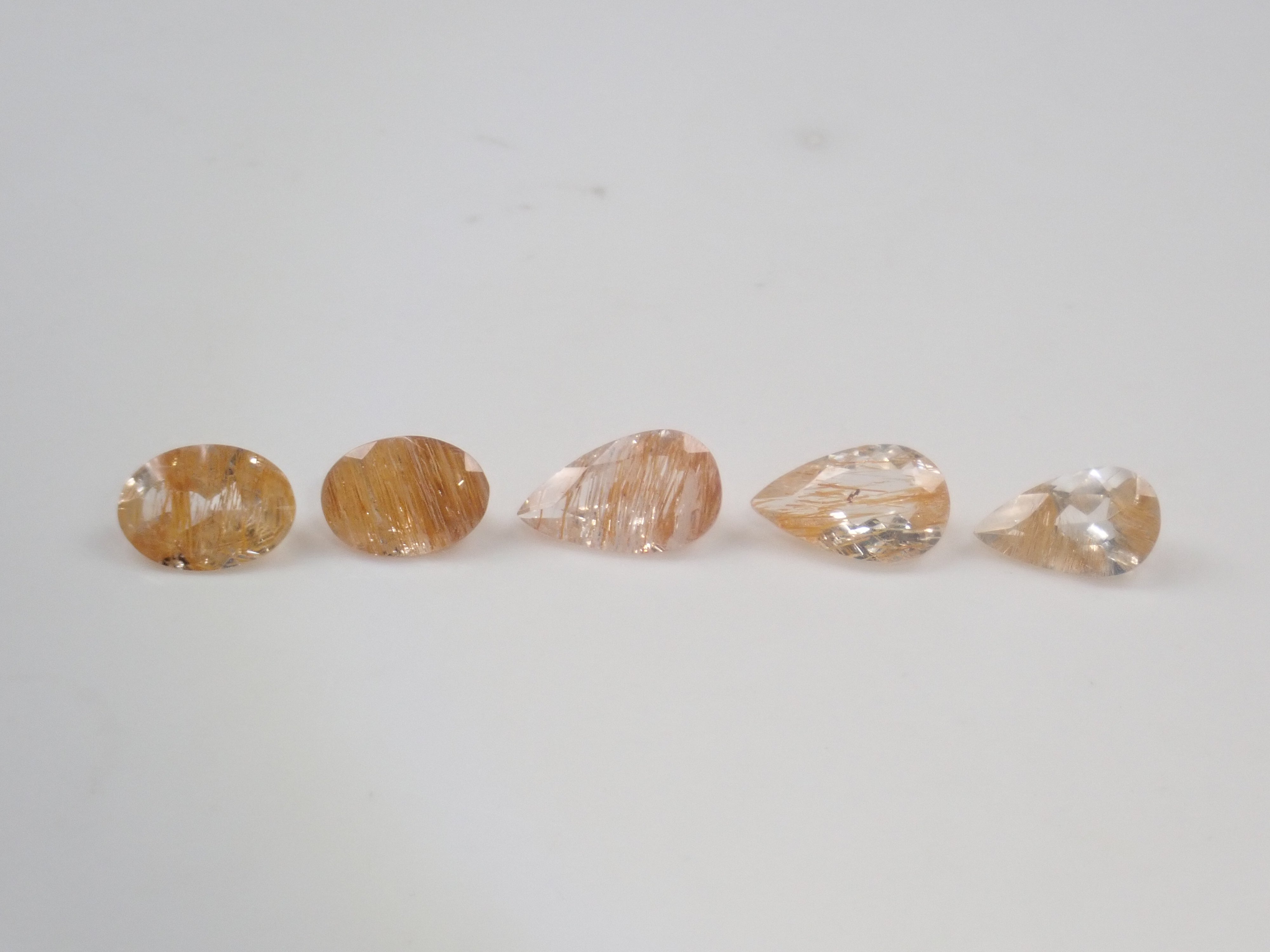 【3月14日晚間10點開賣】【圖森新品到貨 - 限量5顆】巴西褐鐵礦托帕石，平均2.8克拉【多買有優惠】