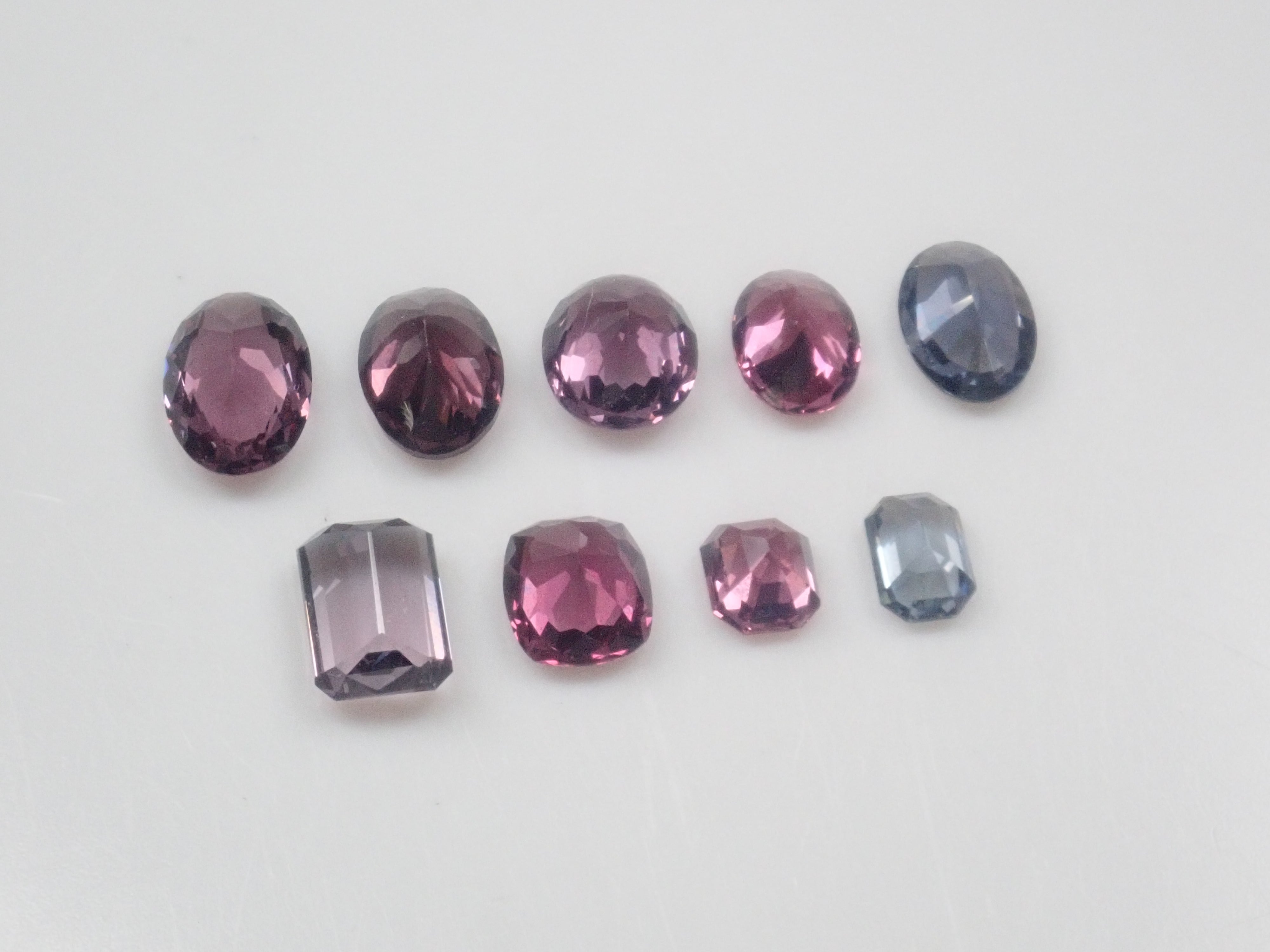 [促銷中 / ] 限量 9 顆寶石：尖晶石（含雙色）Gacha 1 顆寶石 [可享多次購買折扣]