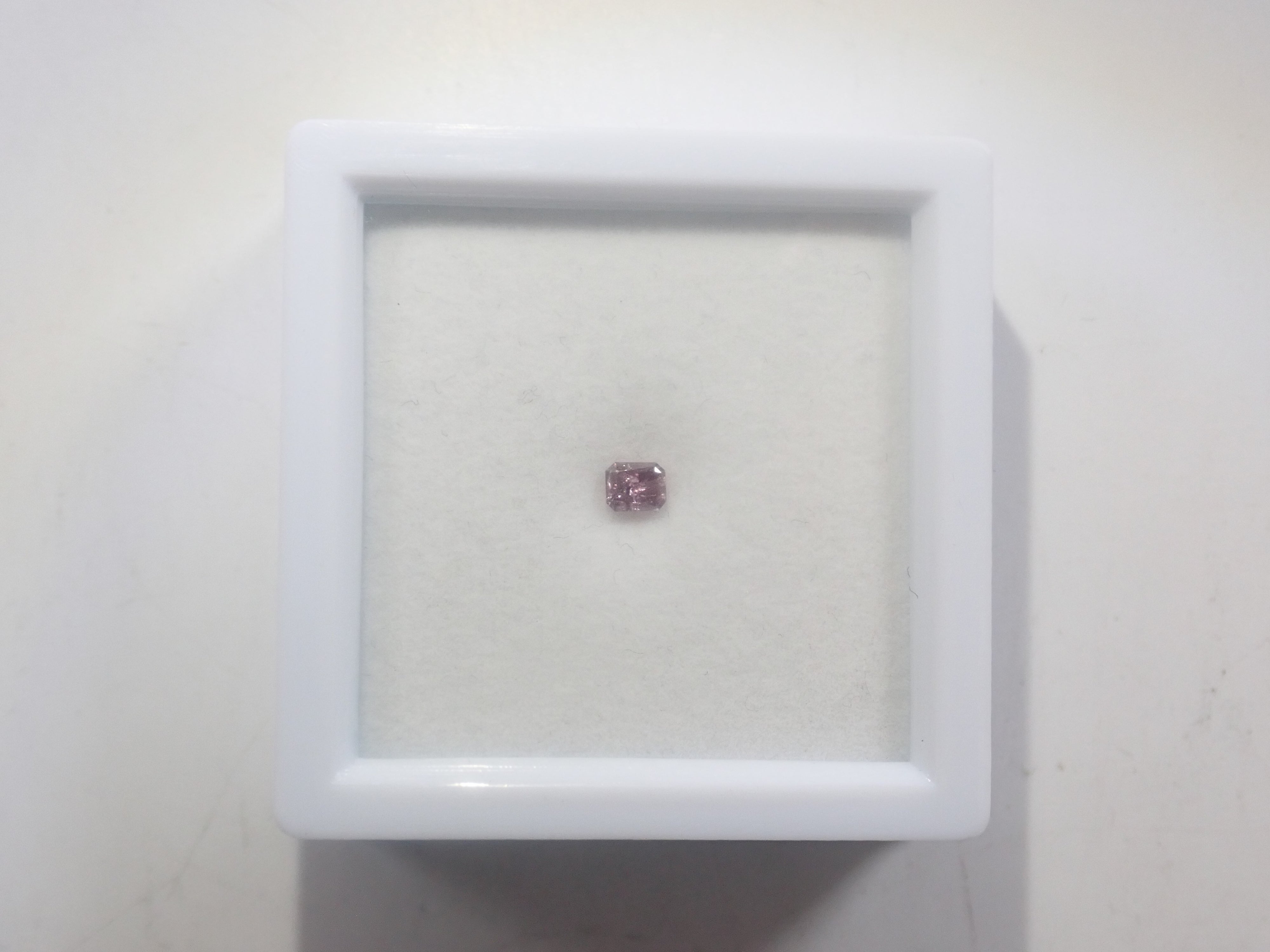 {六月活動限量版} 稀有寶石 Gacha💎 帕帕拉恰藍寶石 0.3ct+ 附證書、藍錐礦、紅色綠柱石等散石，每顆寶石售價 1 顆 {可享多顆購買折扣}