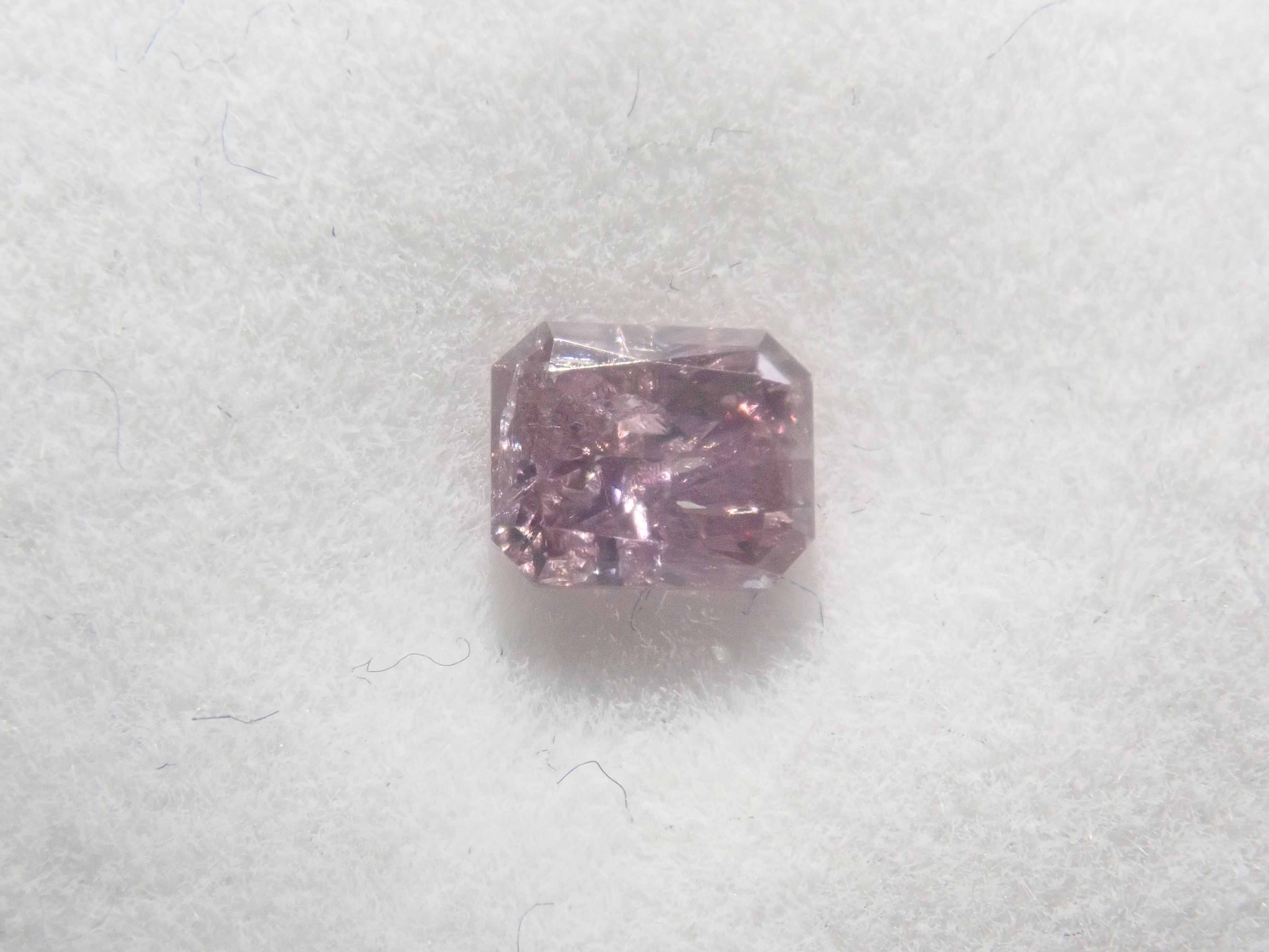 {六月活動限量版} 稀有寶石 Gacha💎 帕帕拉恰藍寶石 0.3ct+ 附證書、藍錐礦、紅色綠柱石等散石，每顆寶石售價 1 顆 {可享多顆購買折扣}