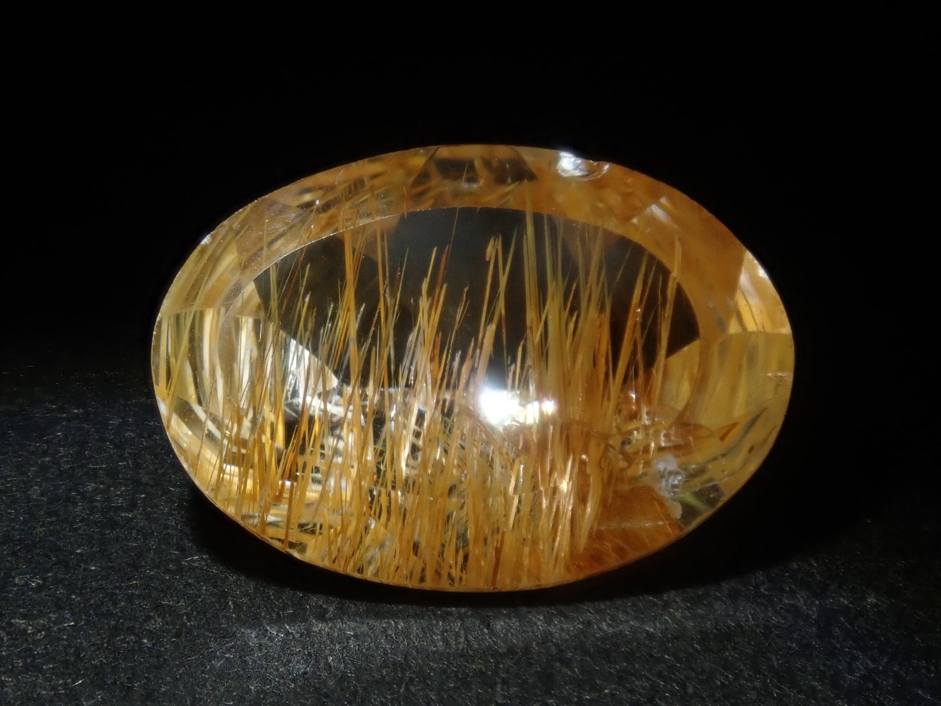 【3月14日晚間10點開賣】【圖森新品到貨 - 限量5顆】巴西褐鐵礦托帕石，平均2.8克拉【多買有優惠】