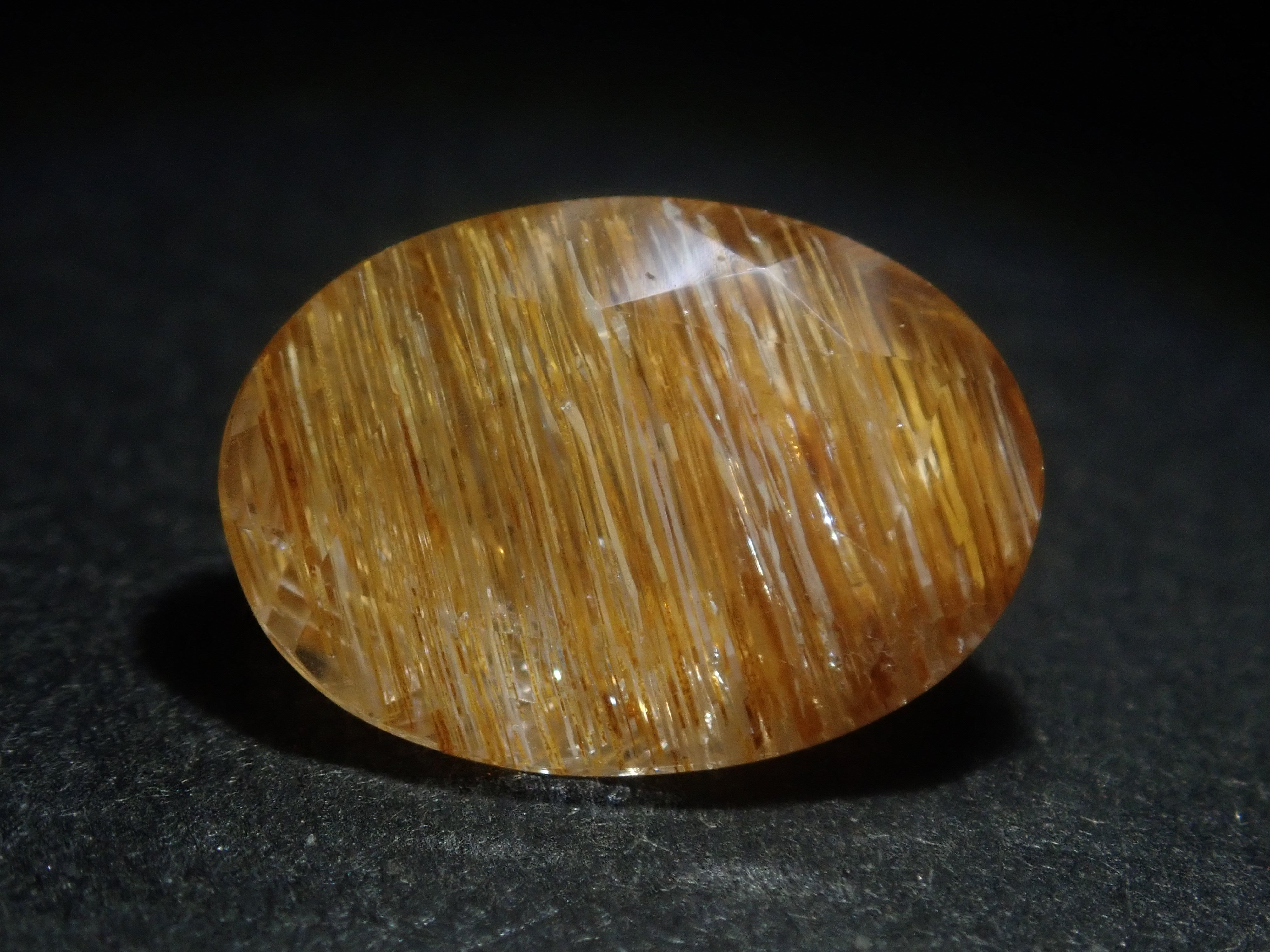 【3月14日晚間10點開賣】【圖森新品到貨 - 限量5顆】巴西褐鐵礦托帕石，平均2.8克拉【多買有優惠】