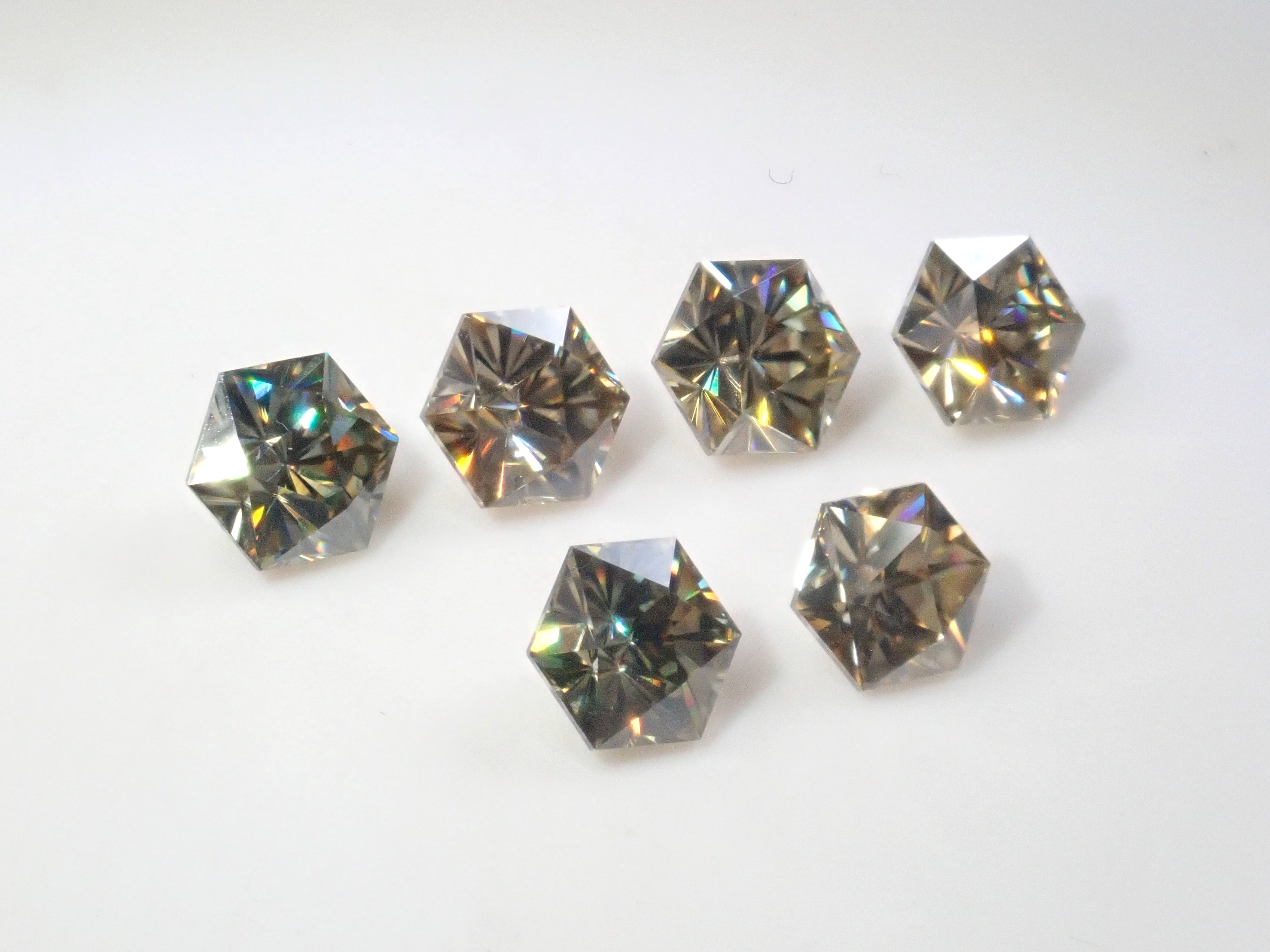 Limited to 6 stones: 1 synthetic moissanite loose stone (hexagonal cut, 5mm) Multiple purchase discounts available