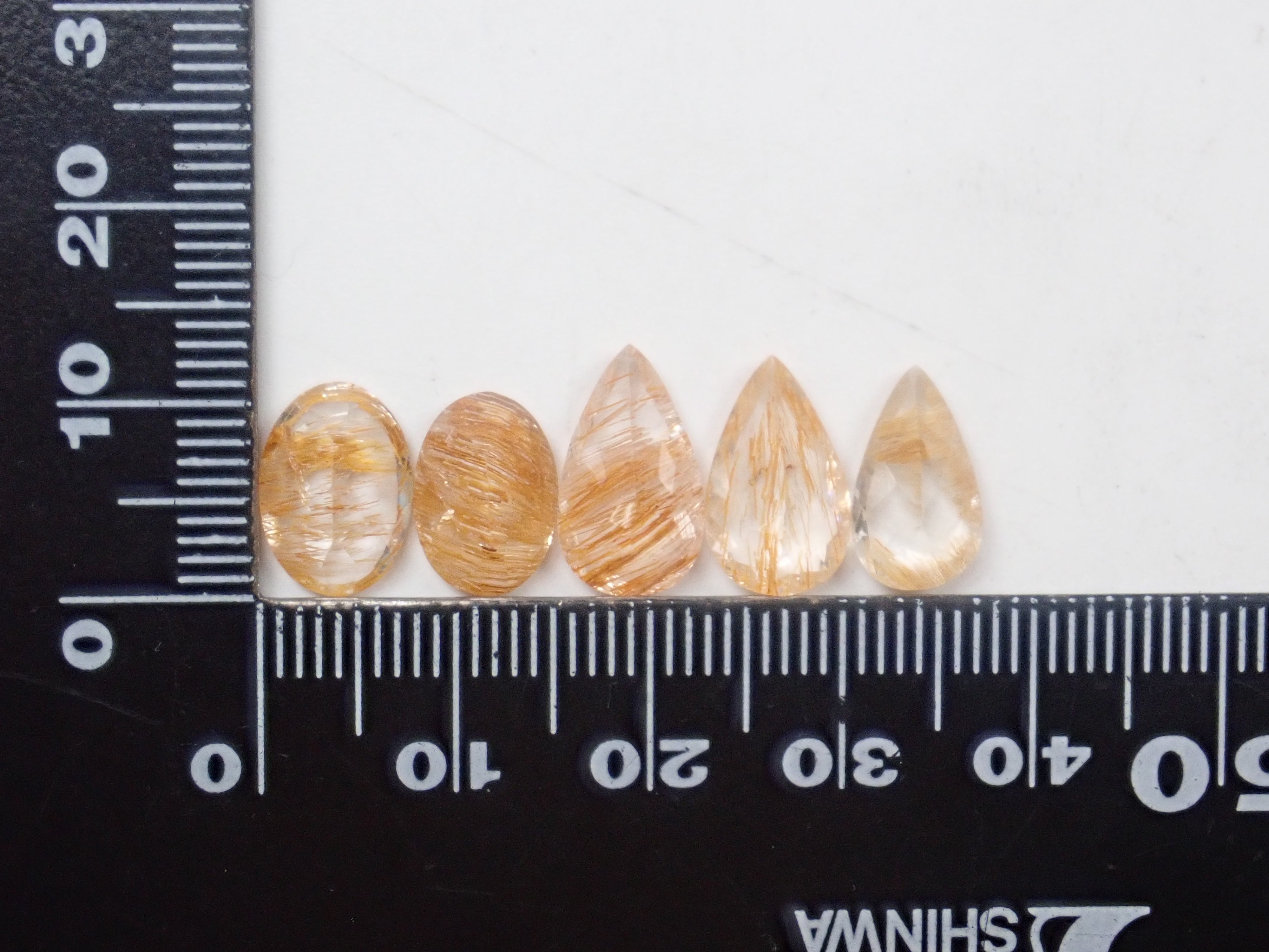 【3月14日晚間10點開賣】【圖森新品到貨 - 限量5顆】巴西褐鐵礦托帕石，平均2.8克拉【多買有優惠】