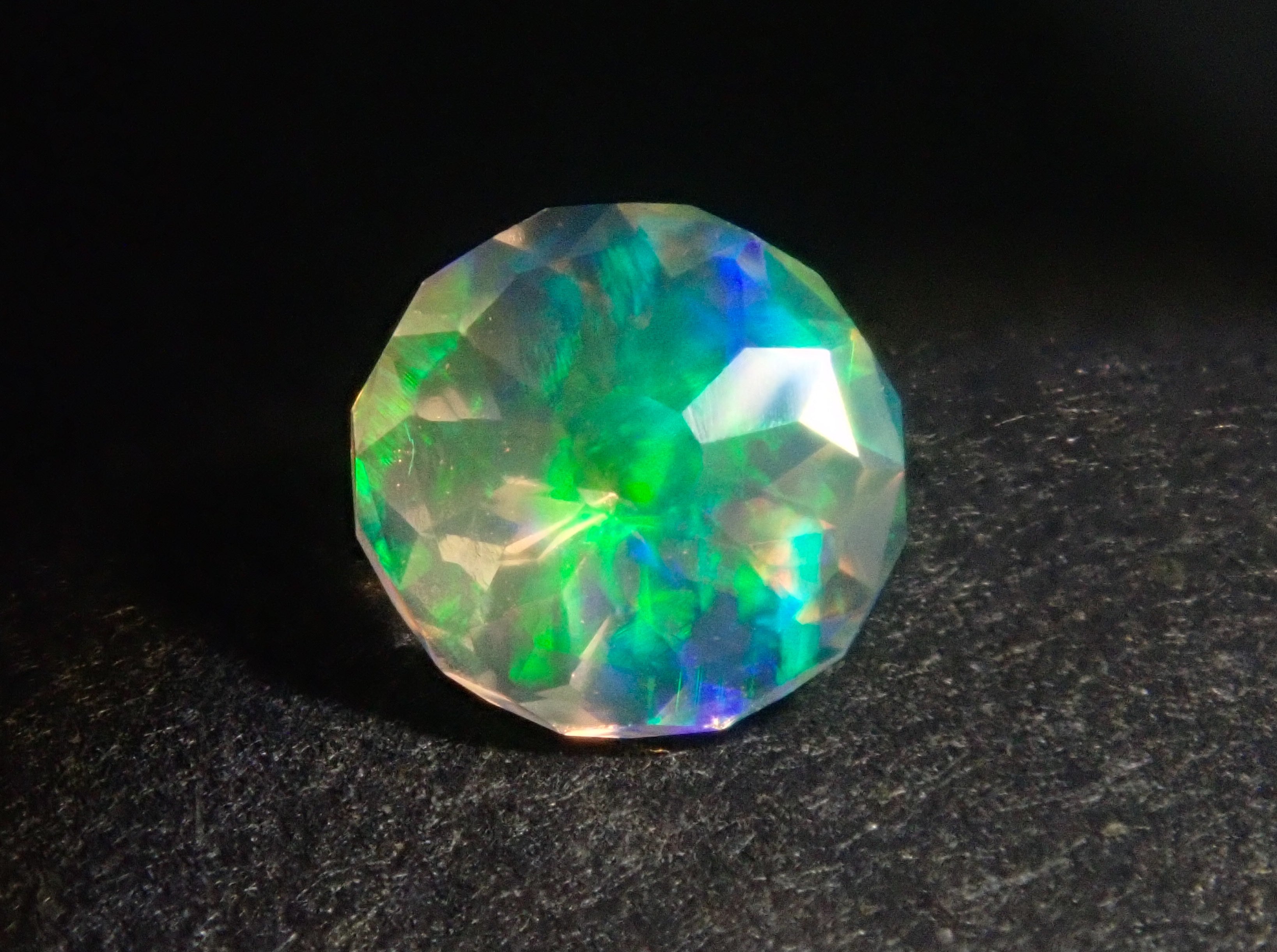 [E33 Shinjuku] Opal 0.123ct loose stone