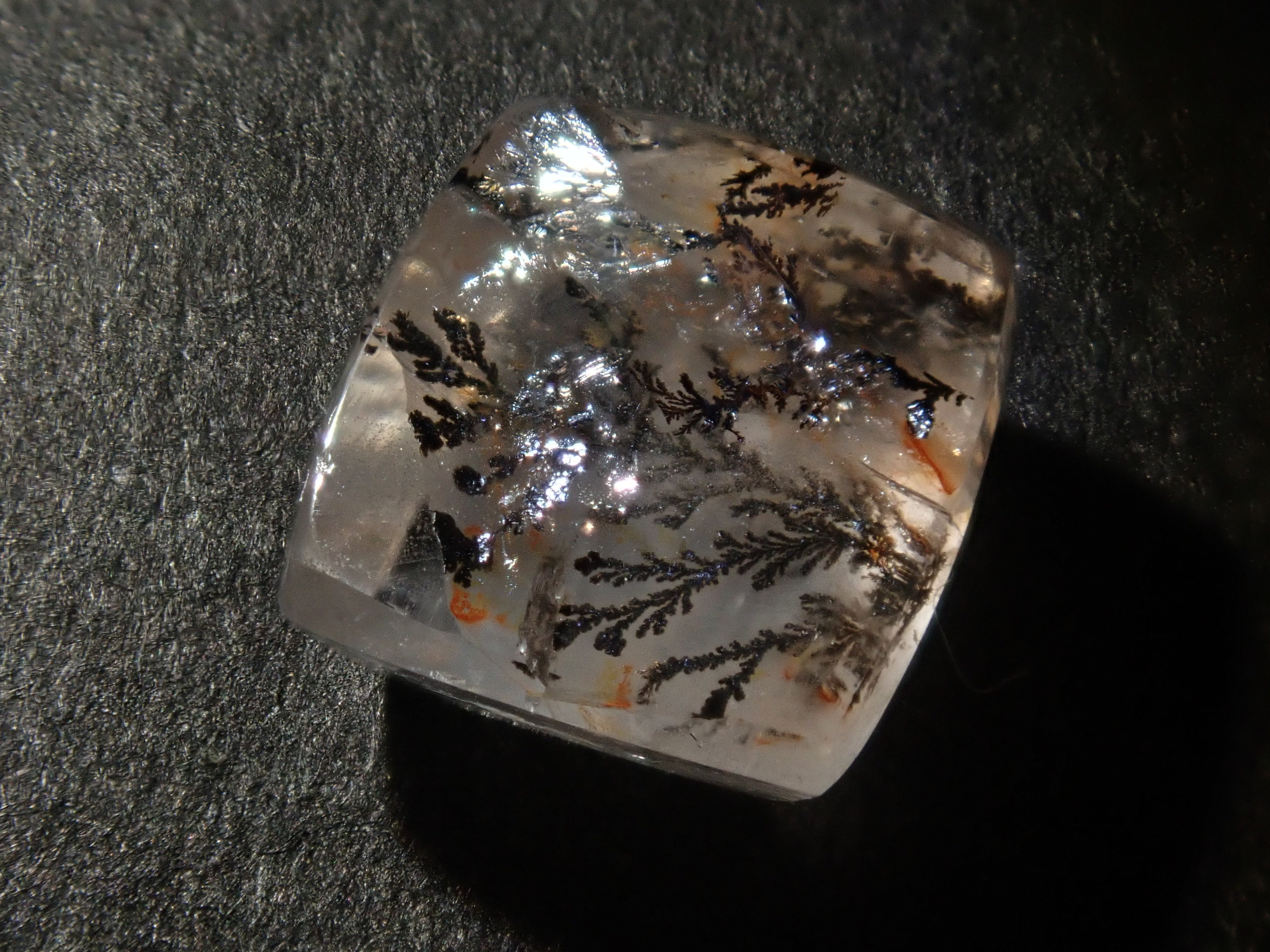 Brazilian dendritic quartz 1 stone loose《Multiple purchase discount available》