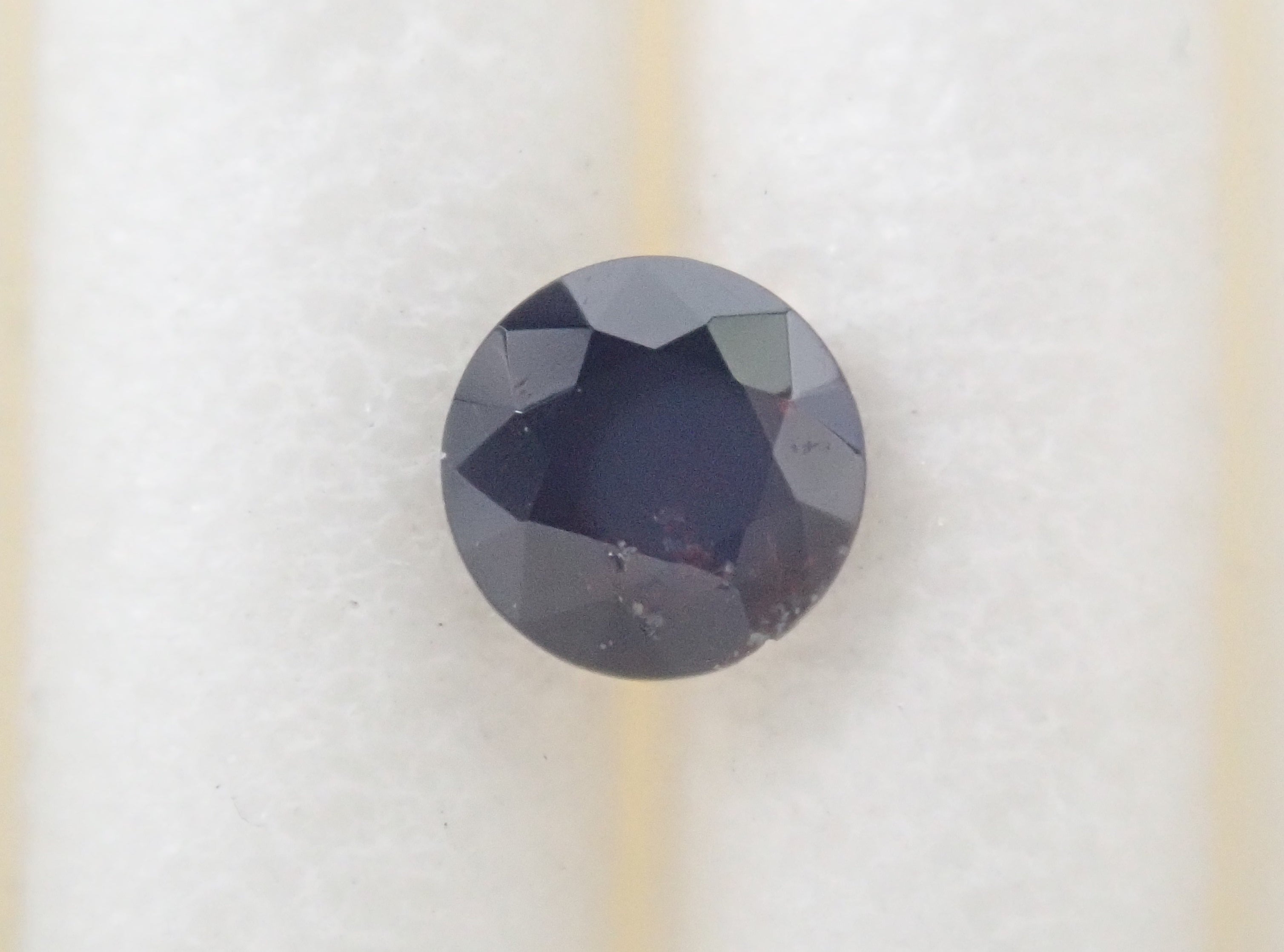 American Neptunite 2.9mm/0.109ct loose stone