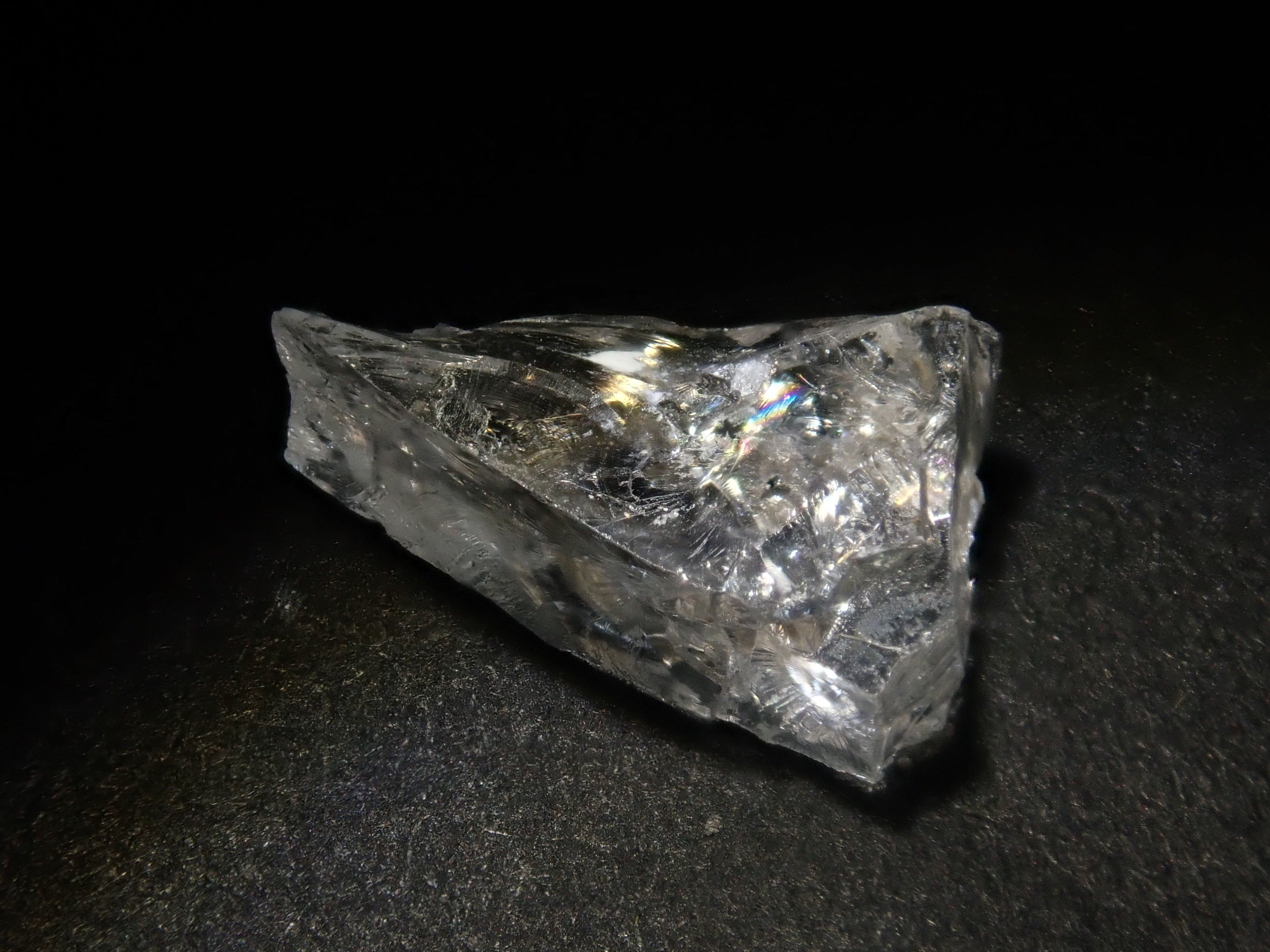 限定18石》ロシア産フェナカイト原石 平均2.7ct 1石《複数購入